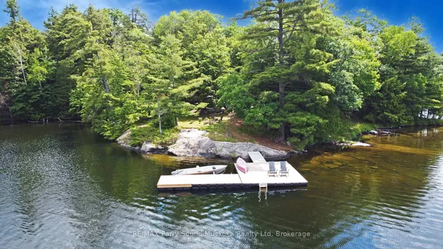 215 Crane Lake Water, The Archipelago 4