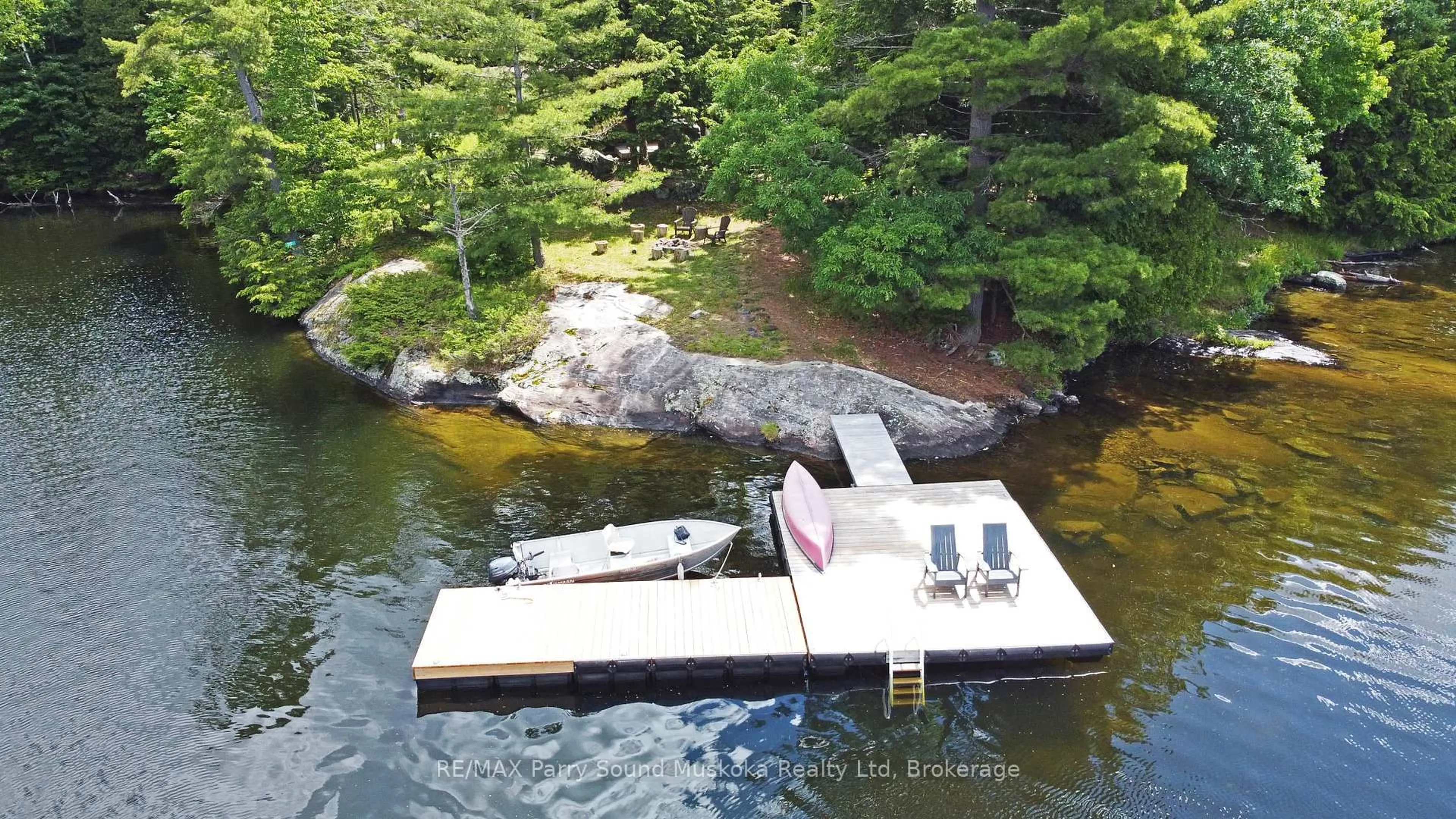 A pic from outside/outdoor area/front of a property/back of a property/a pic from drone, water/lake/river/ocean view for 215 Crane Lake Water, The Archipelago Ontario P2A 0B7