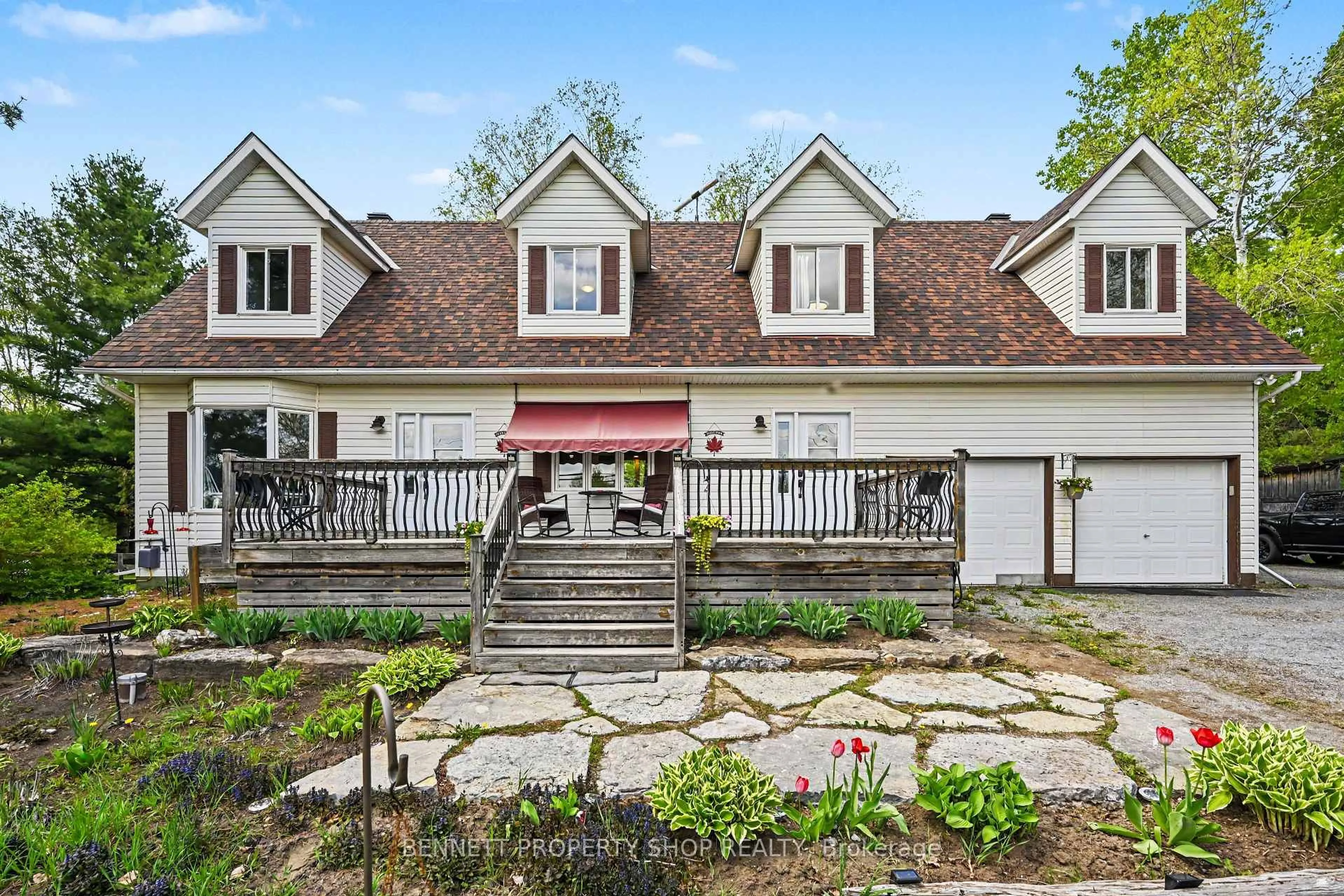 A pic from outside/outdoor area/front of a property/back of a property/a pic from drone, street for 2290 Wolf Grove Rd, Almonte Ontario K0A 1A0