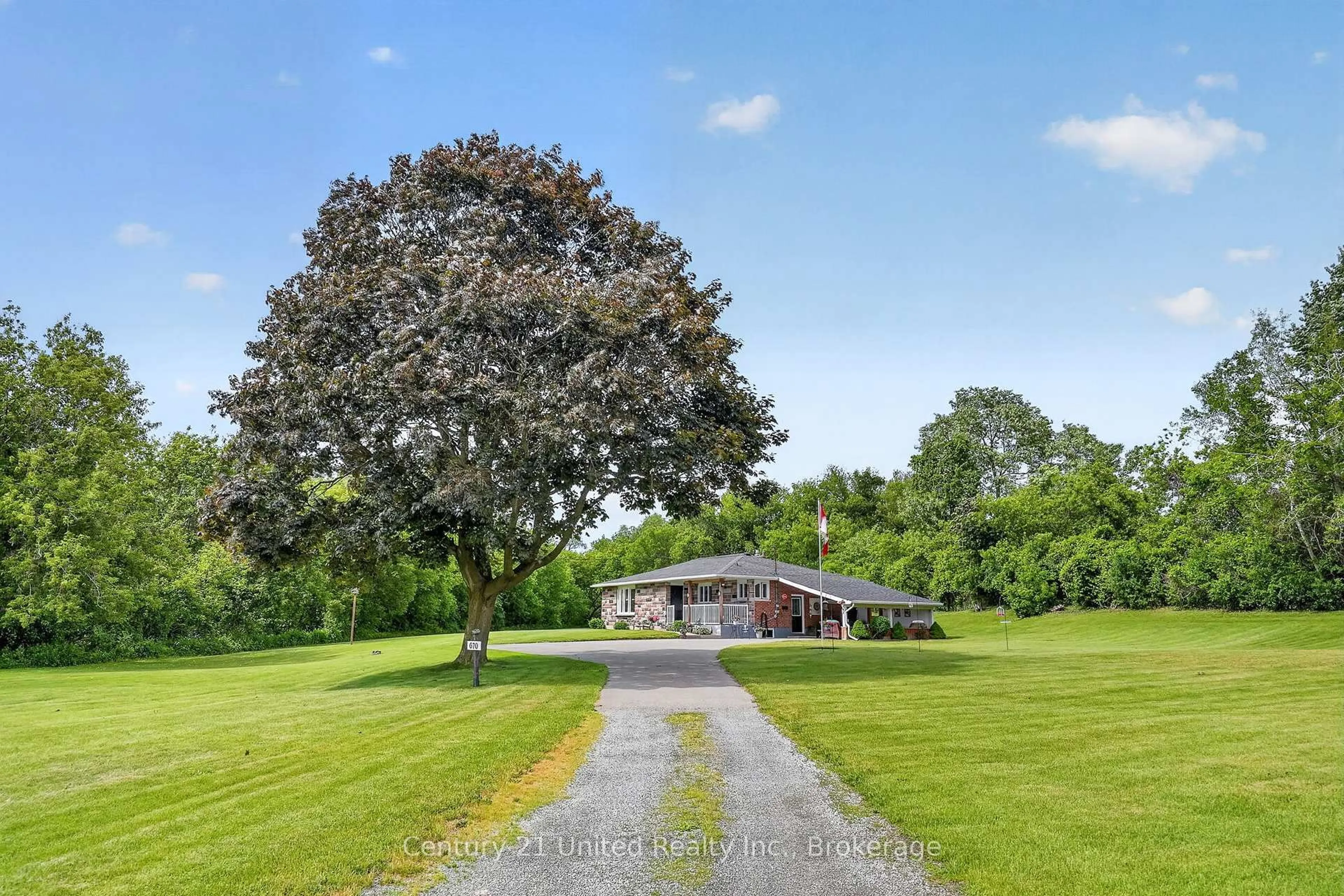 A pic from outside/outdoor area/front of a property/back of a property/a pic from drone, unknown for 670 William St, Cobourg Ontario K9A 3A5