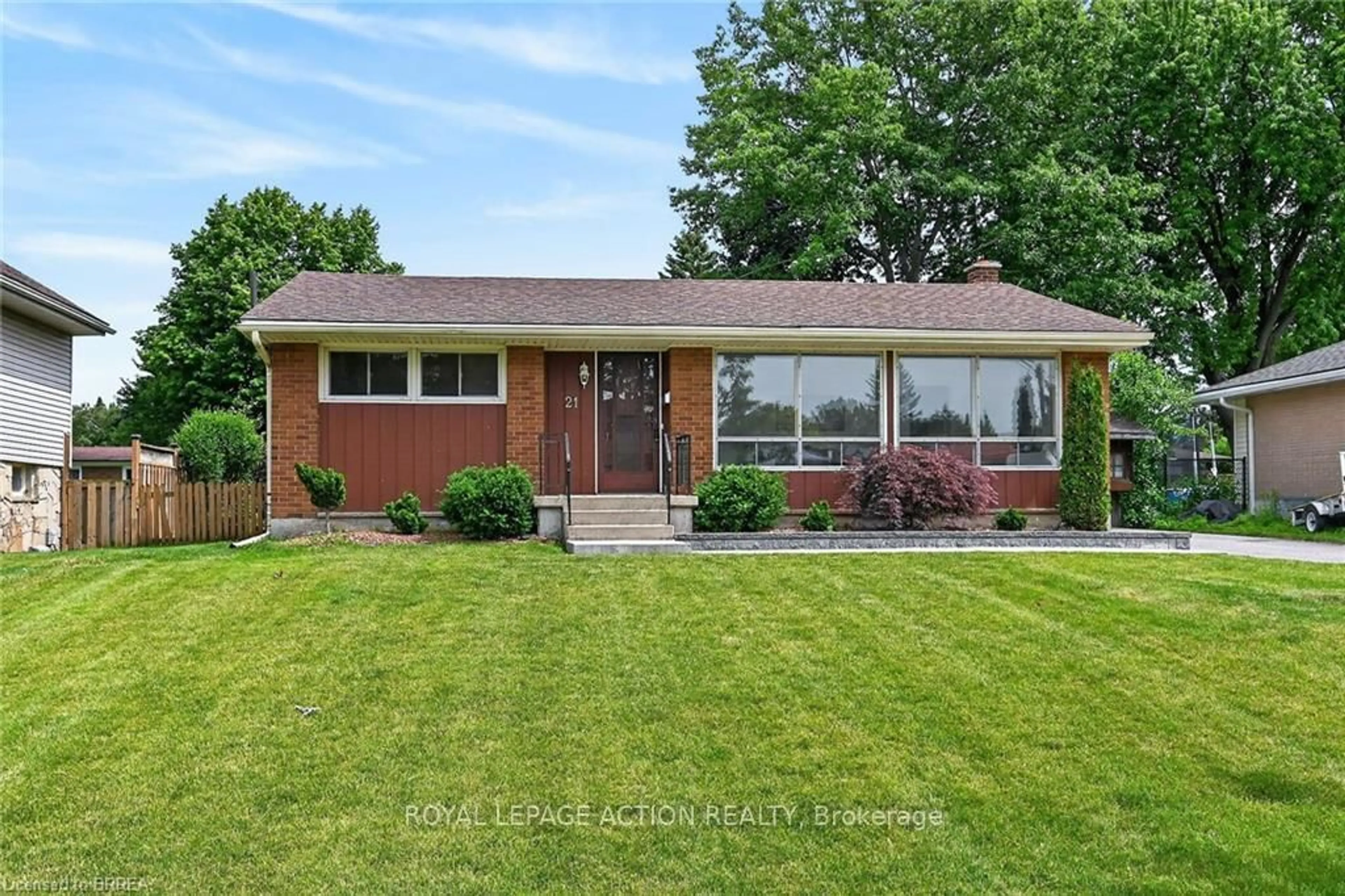 Home with brick exterior material, street for 21 Brier Cres, Brantford Ontario N3R 3M5