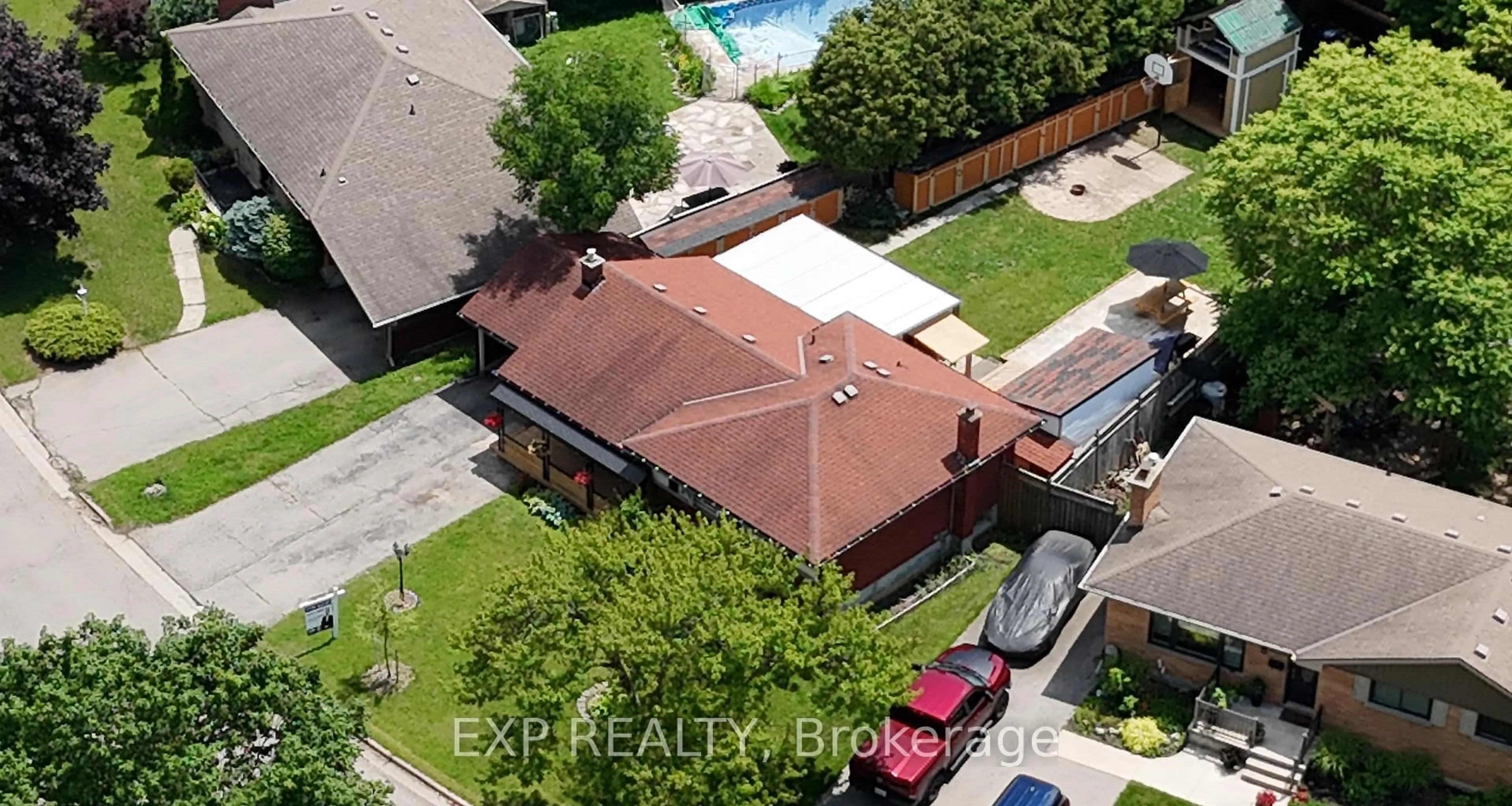 A pic from outside/outdoor area/front of a property/back of a property/a pic from drone, city buildings view from balcony for 438 Magnolia Cres, London East Ontario N5Y 4S9