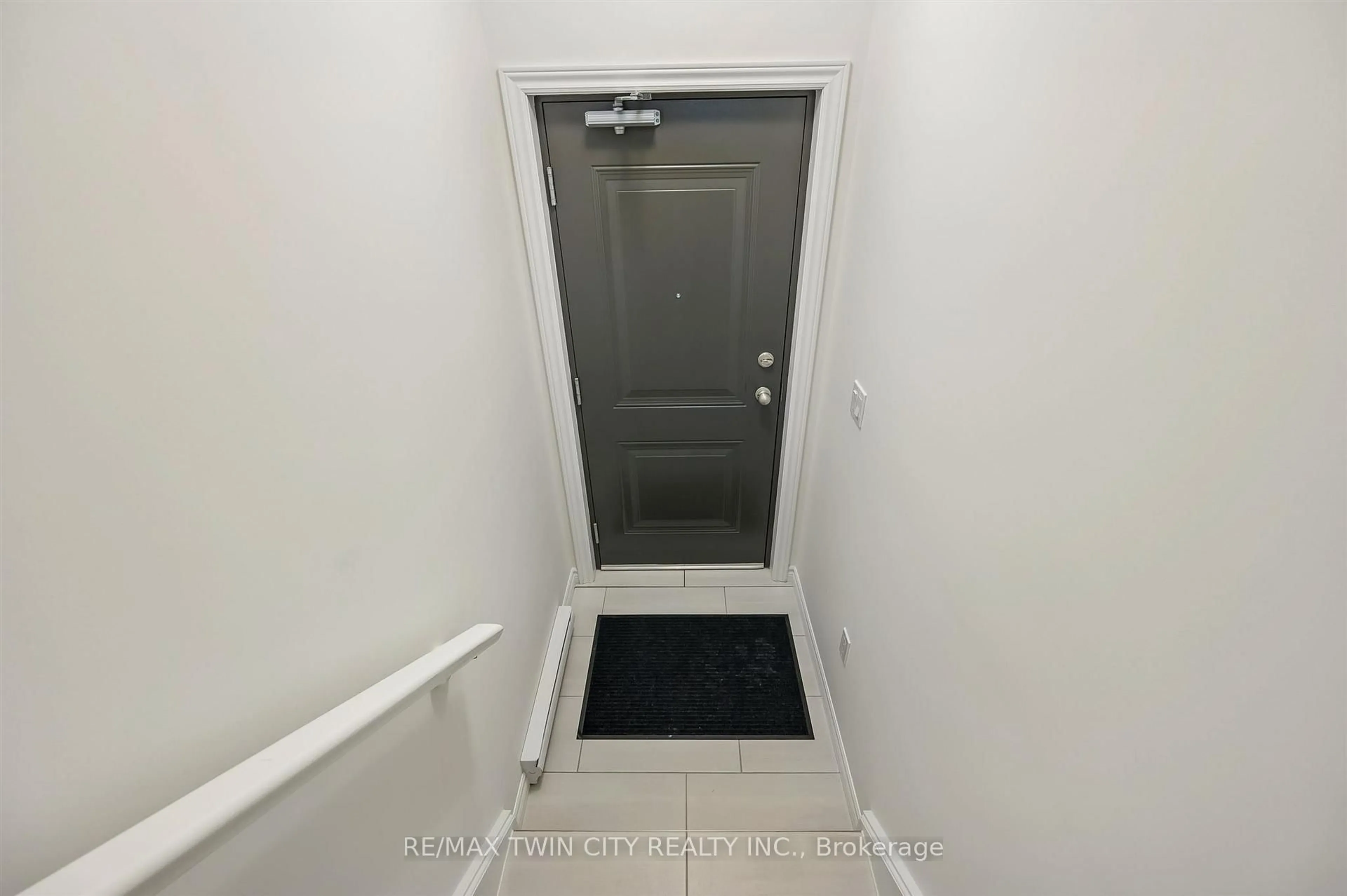 Unknown for 80 Lomond Lane, Kitchener Ontario N2R 0R4