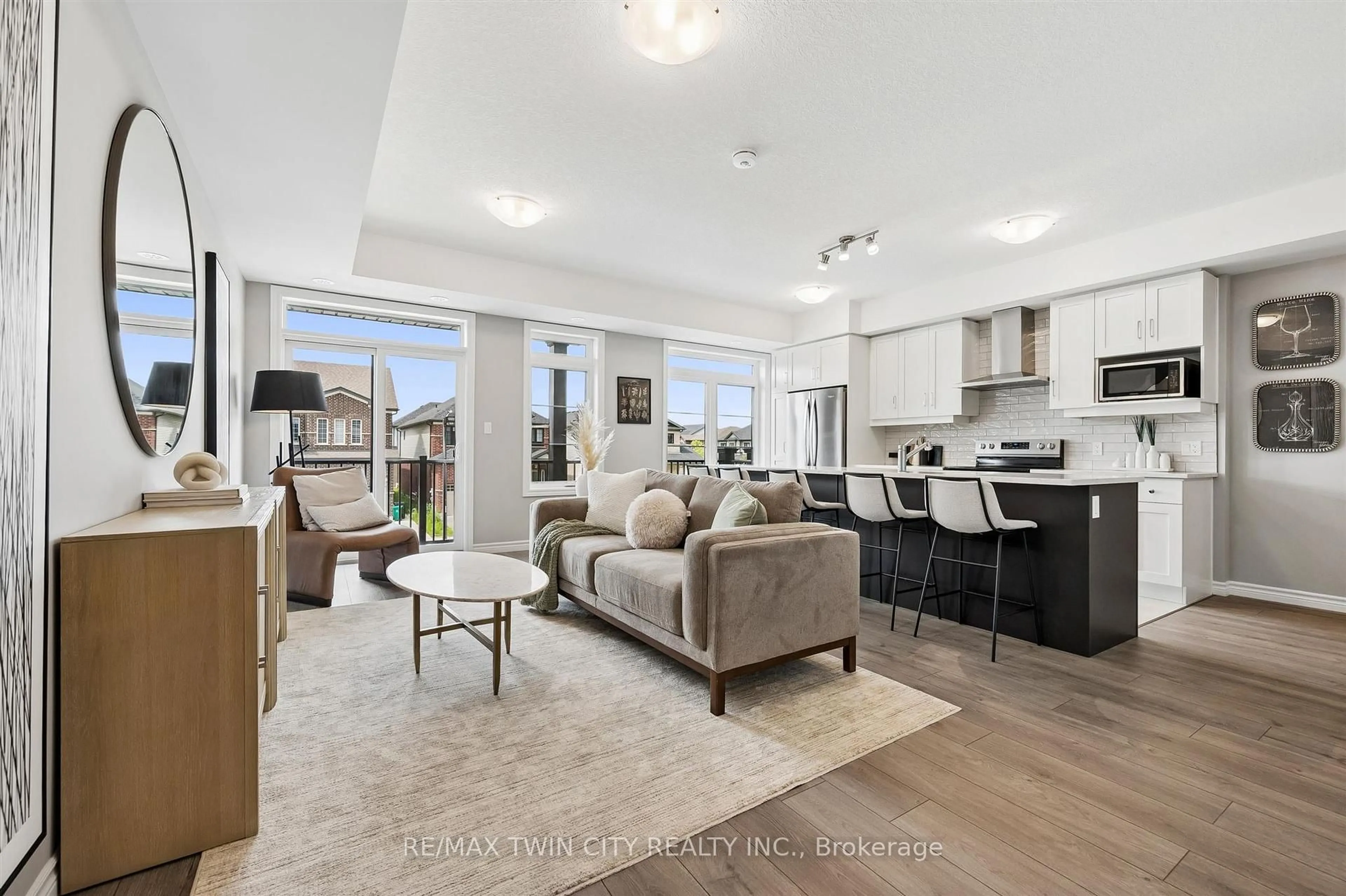 Living room with furniture, unknown for 9 LOMOND Lane, Kitchener Ontario N2R 0T6