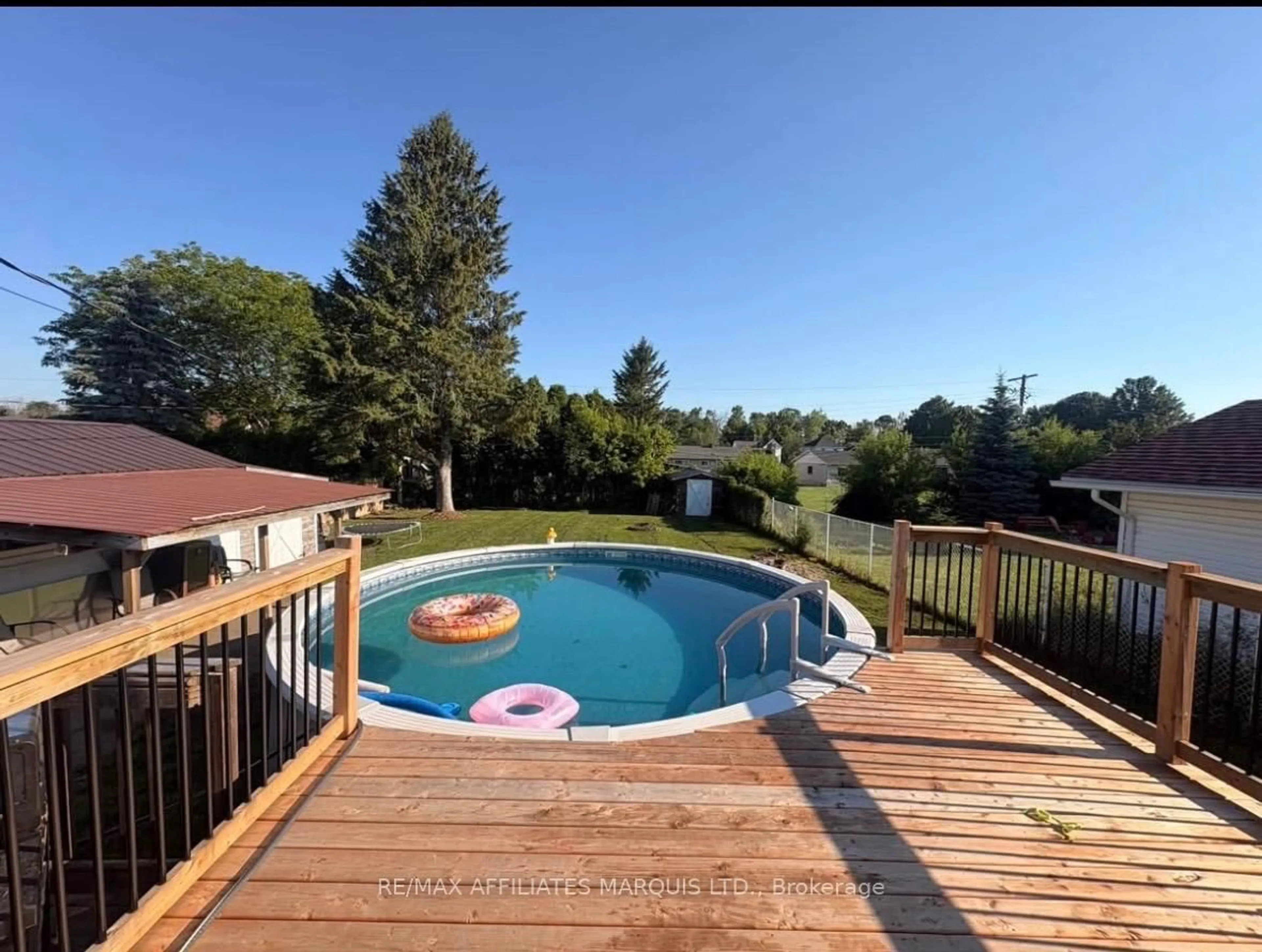 Pool for 20 FROST Ave, South Stormont Ontario K0C 1P0