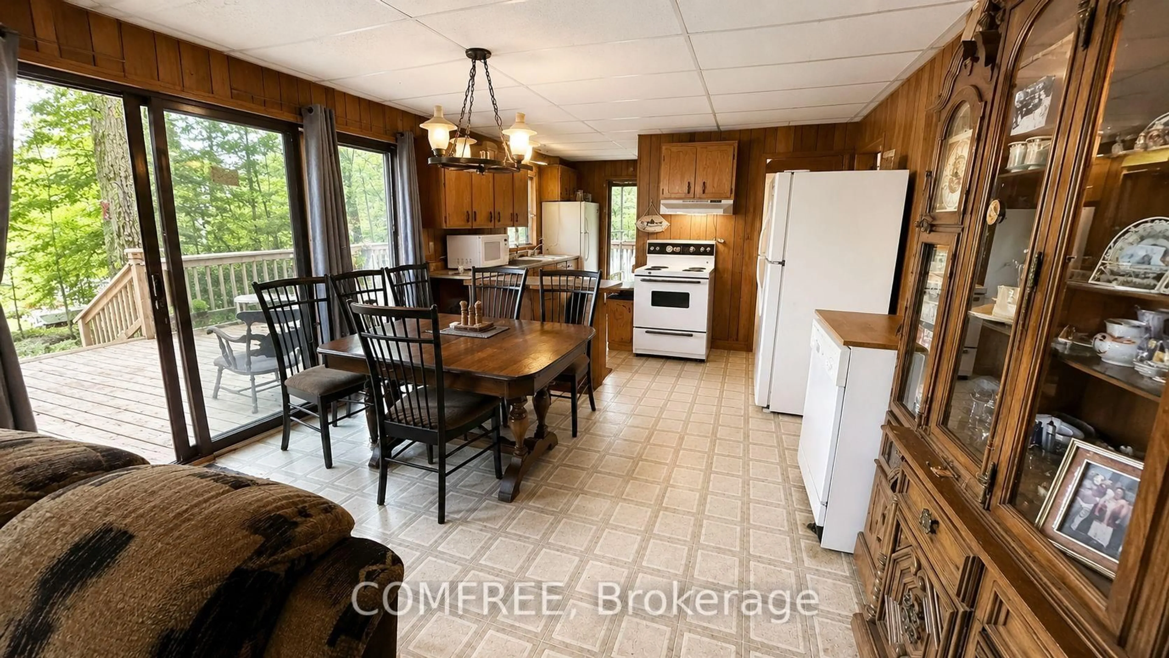 Open concept kitchen, ceramic/tile floor for 231 Flewelling Rd, Grey Highlands Ontario N0C 1E0