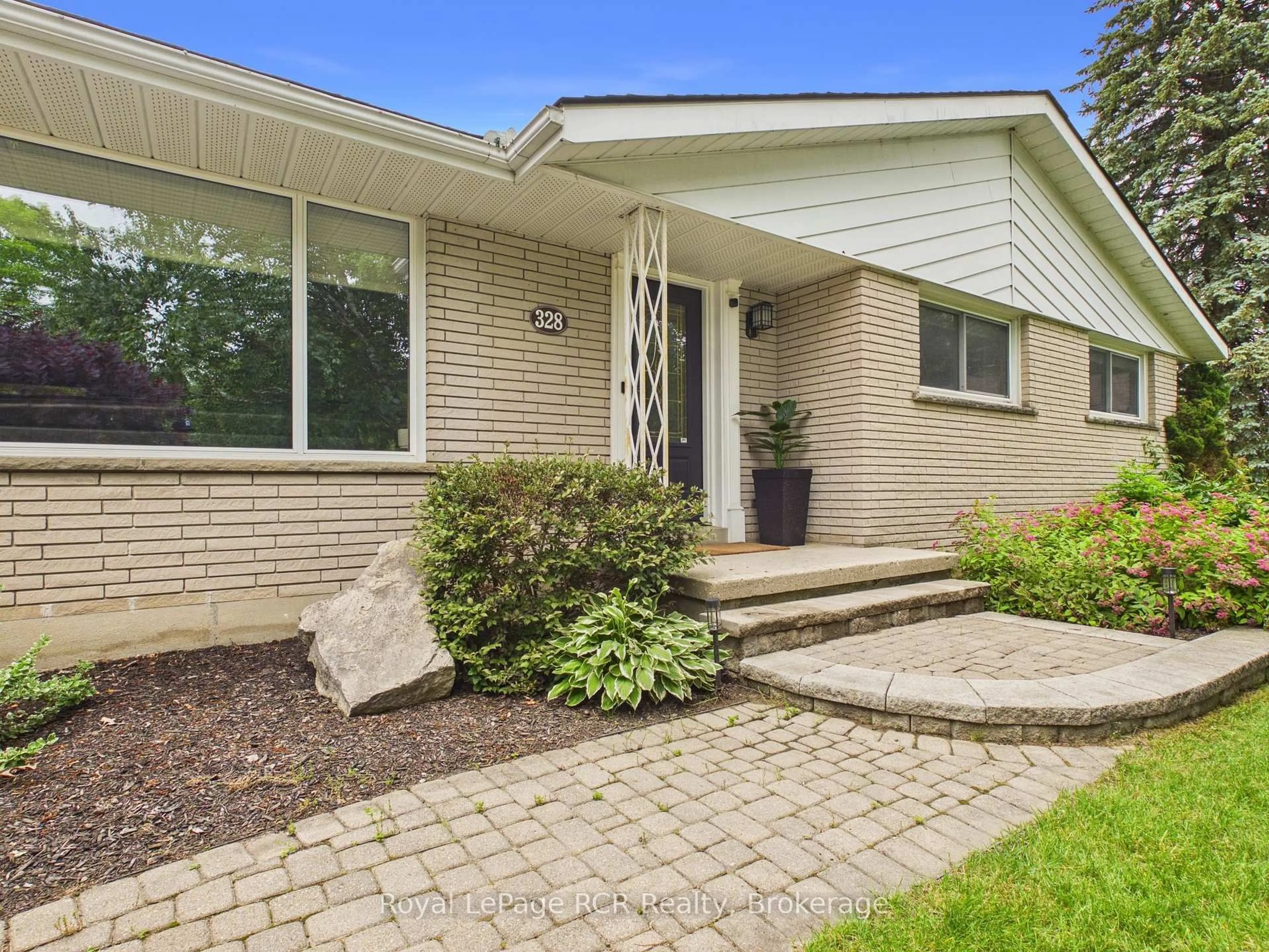 Home with brick exterior material, street for 328 SUMMIT Dr, North Huron Ontario N0G 2W0