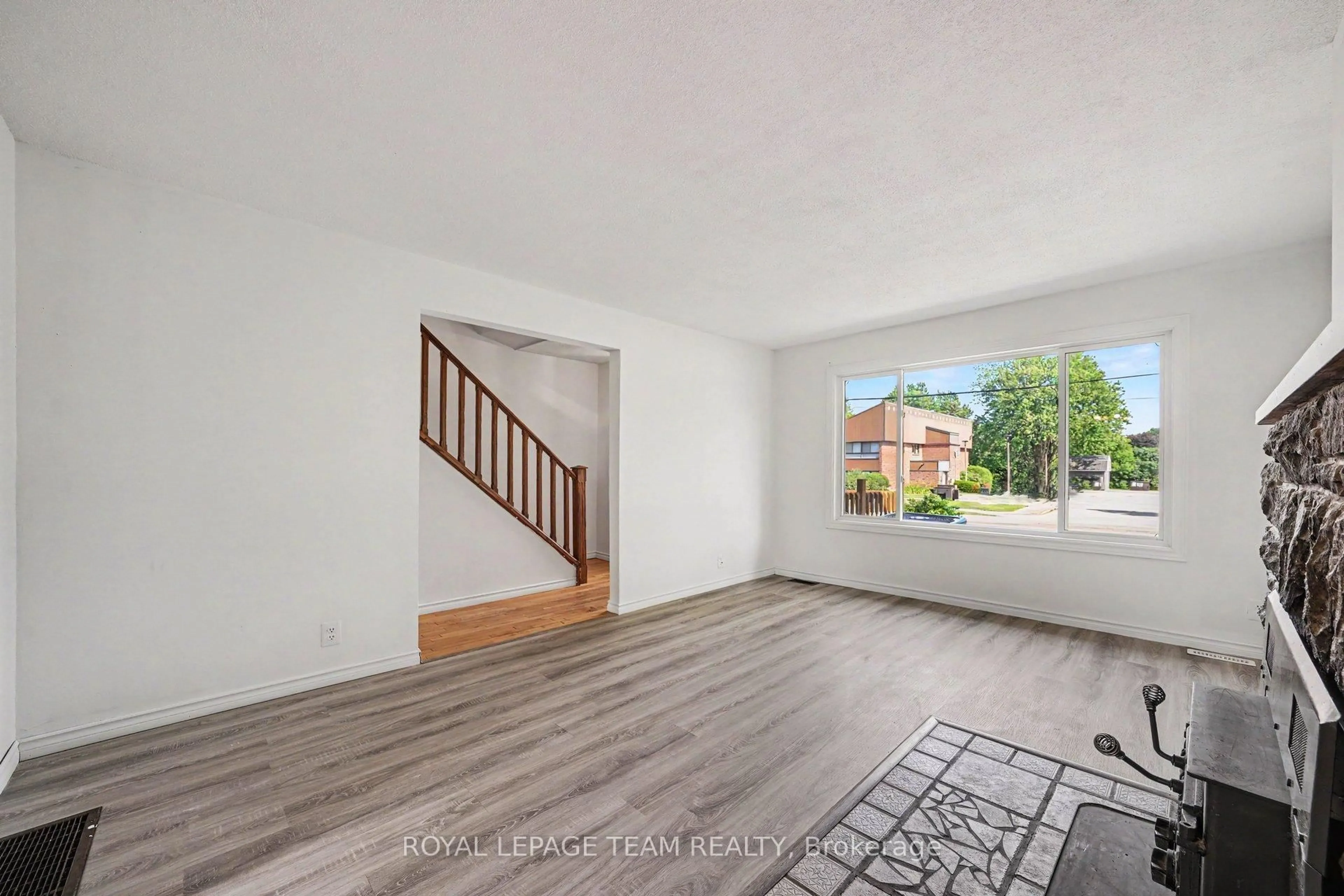 A pic of a room for 129 Christopher Hamilton St, Richmond Ontario K0A 2Z0