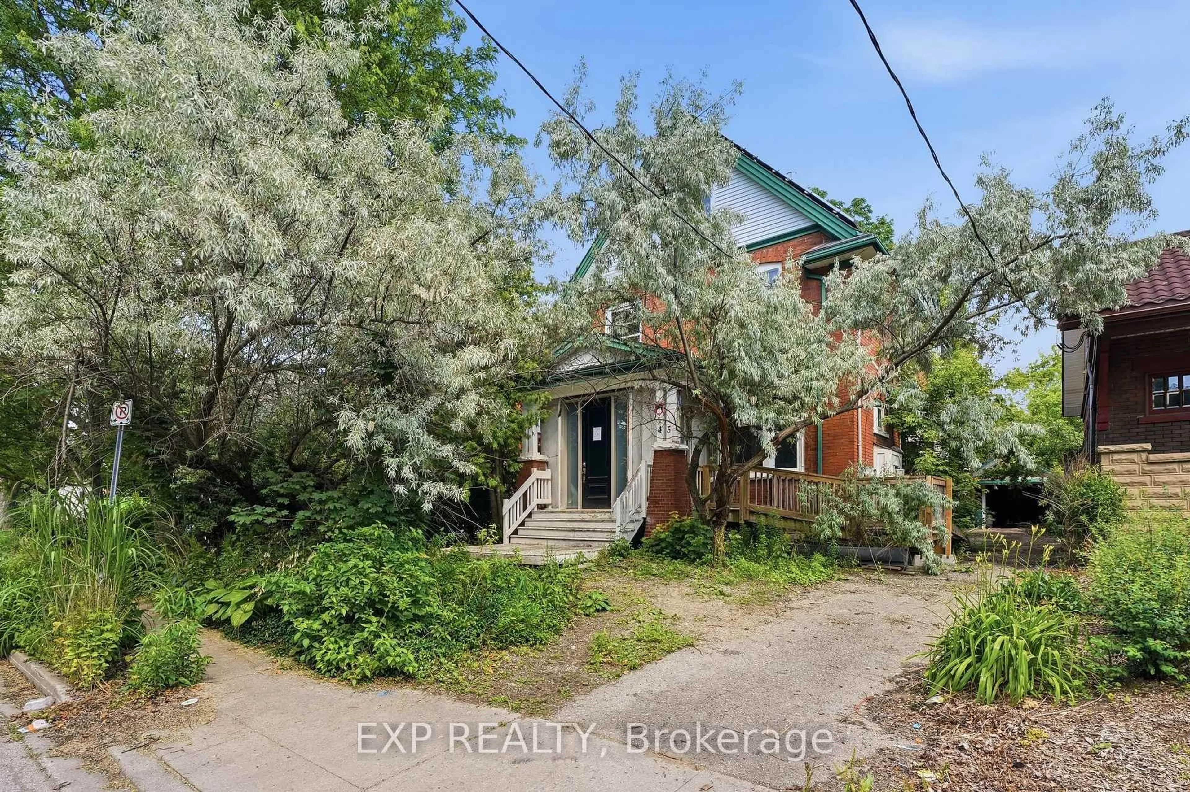 A pic from outside/outdoor area/front of a property/back of a property/a pic from drone, street for 45 Pandora Ave, Kitchener Ontario N2H 3C1
