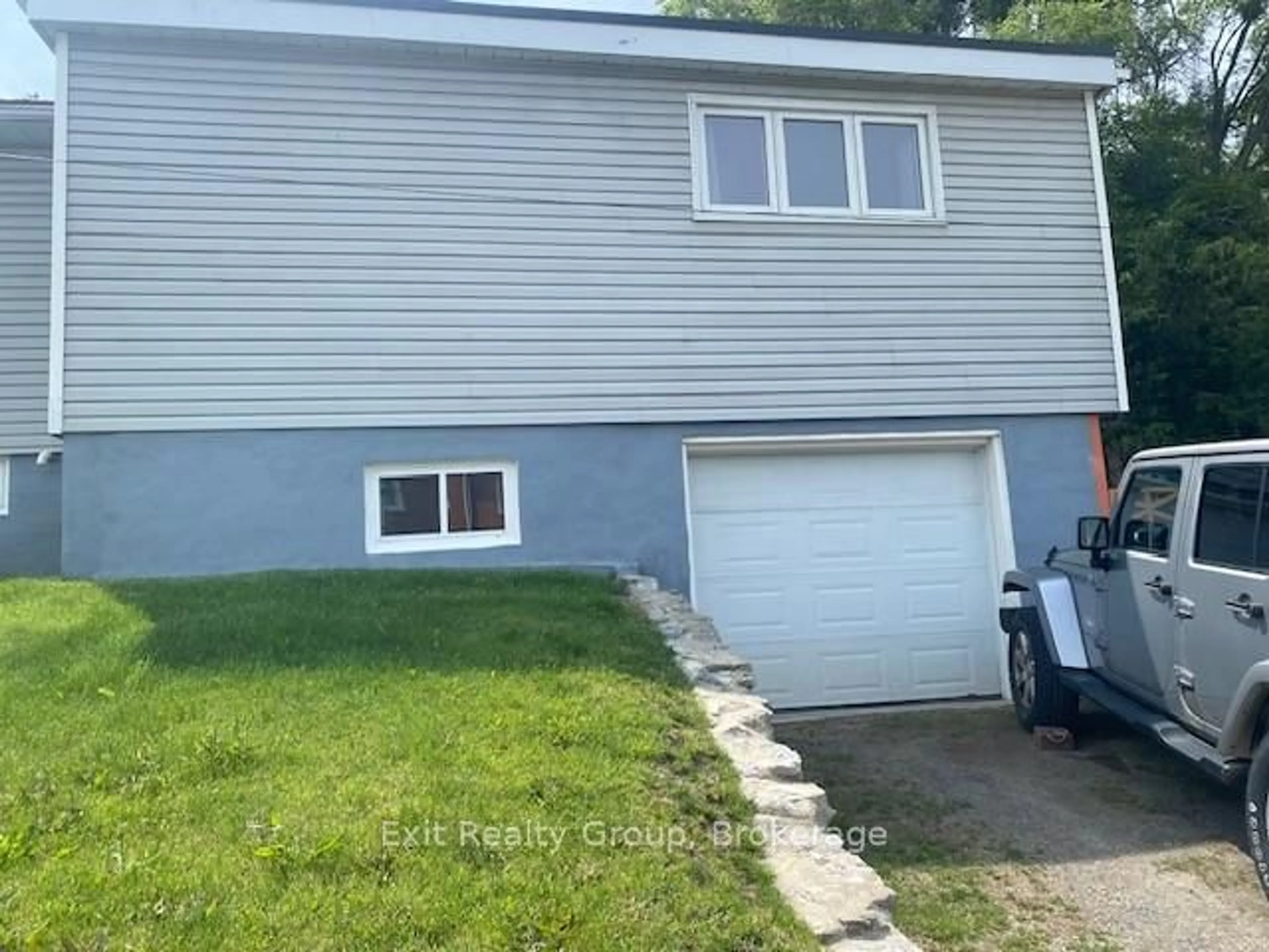 Unknown for 404 Bleecker Ave, Belleville Ontario K8N 3V8