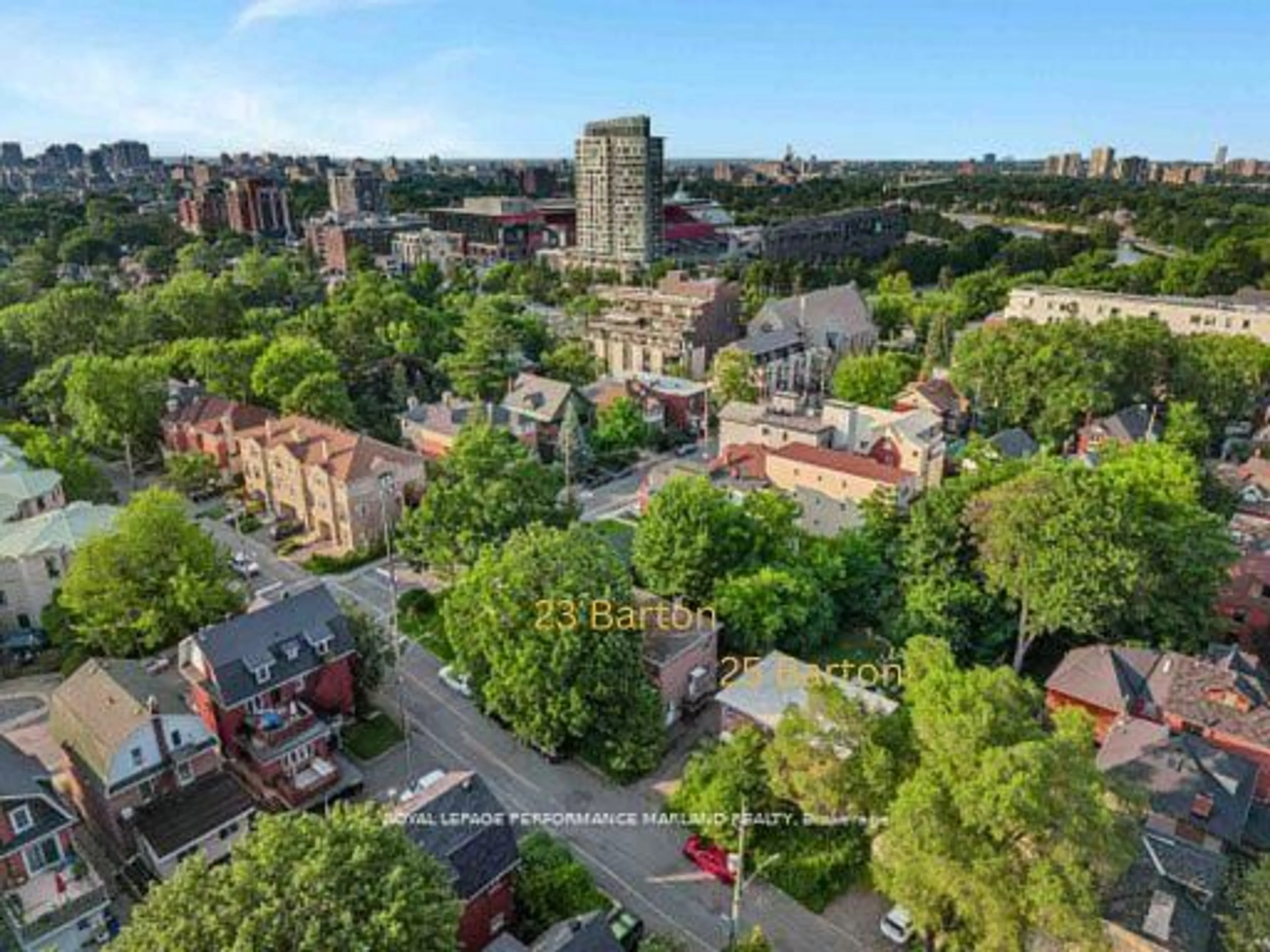 A pic from outside/outdoor area/front of a property/back of a property/a pic from drone, city buildings view from balcony for 23 & 25 Barton St, Ottawa Ontario K1S 4R6