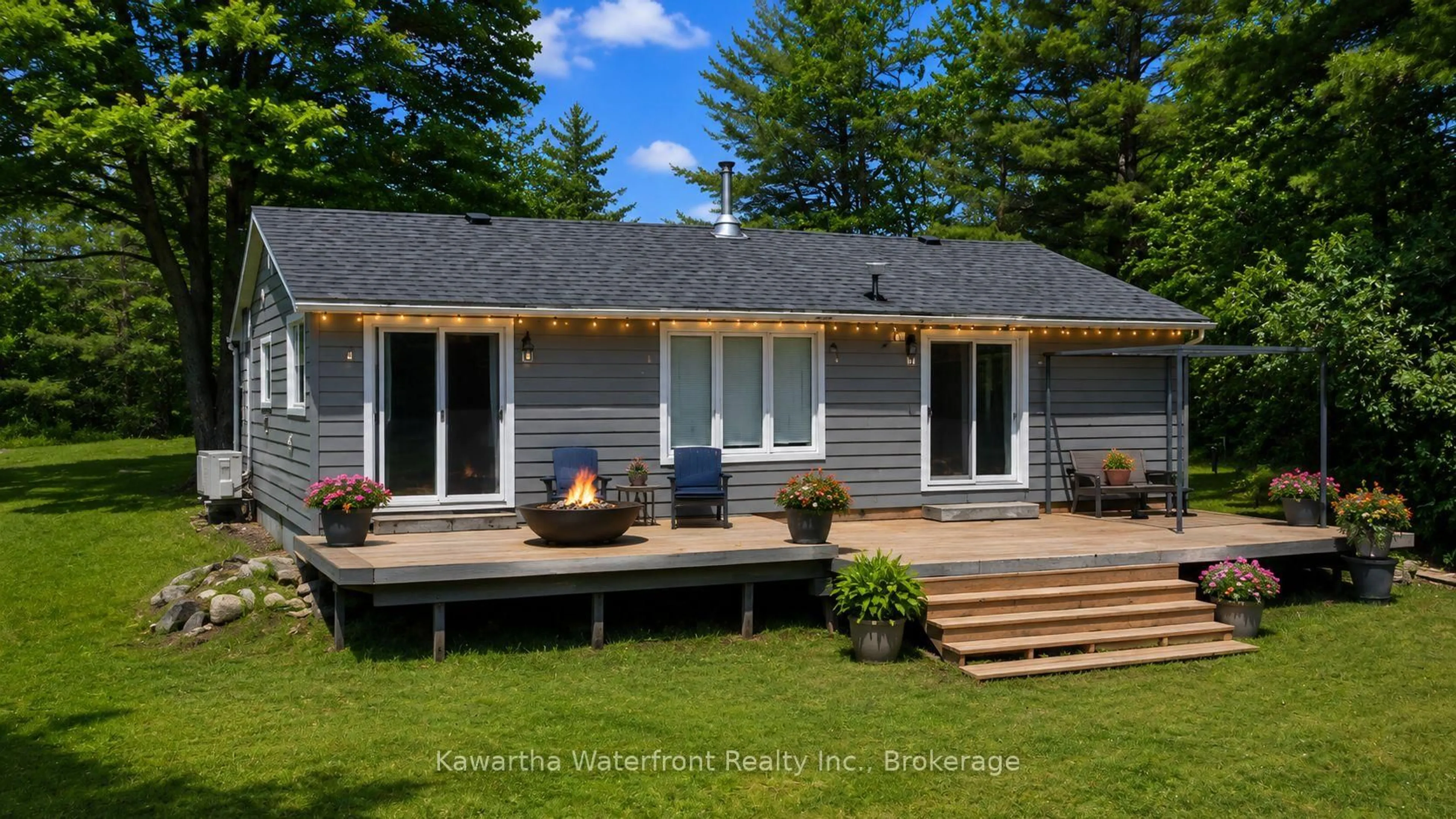 Home with vinyl exterior material, unknown for 388 North Shore Rd, Kawartha Lakes Ontario K0M 2B0