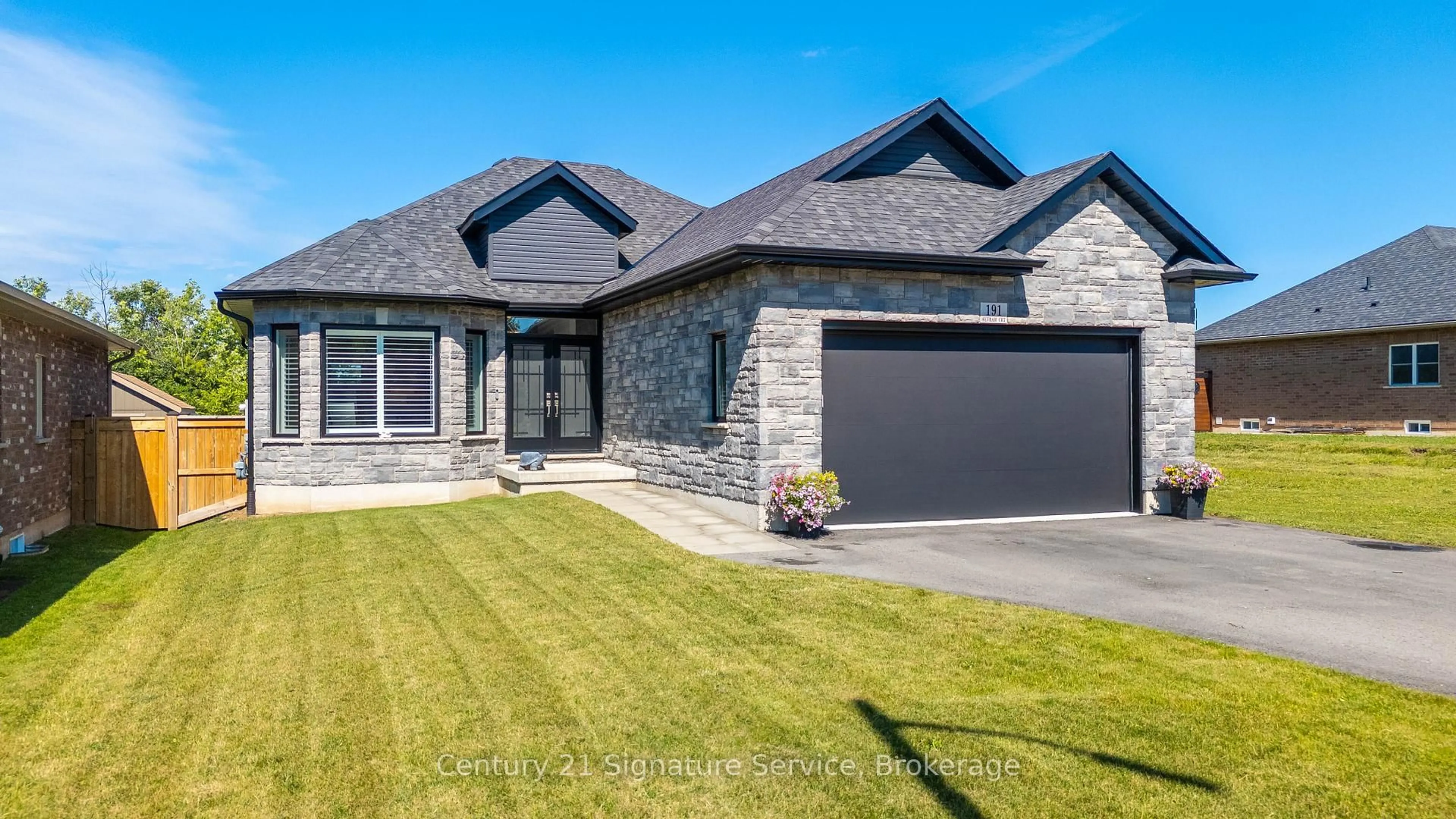 Home with brick exterior material, street for 191 Hetram Crt, Fort Erie Ontario L0S 1B0