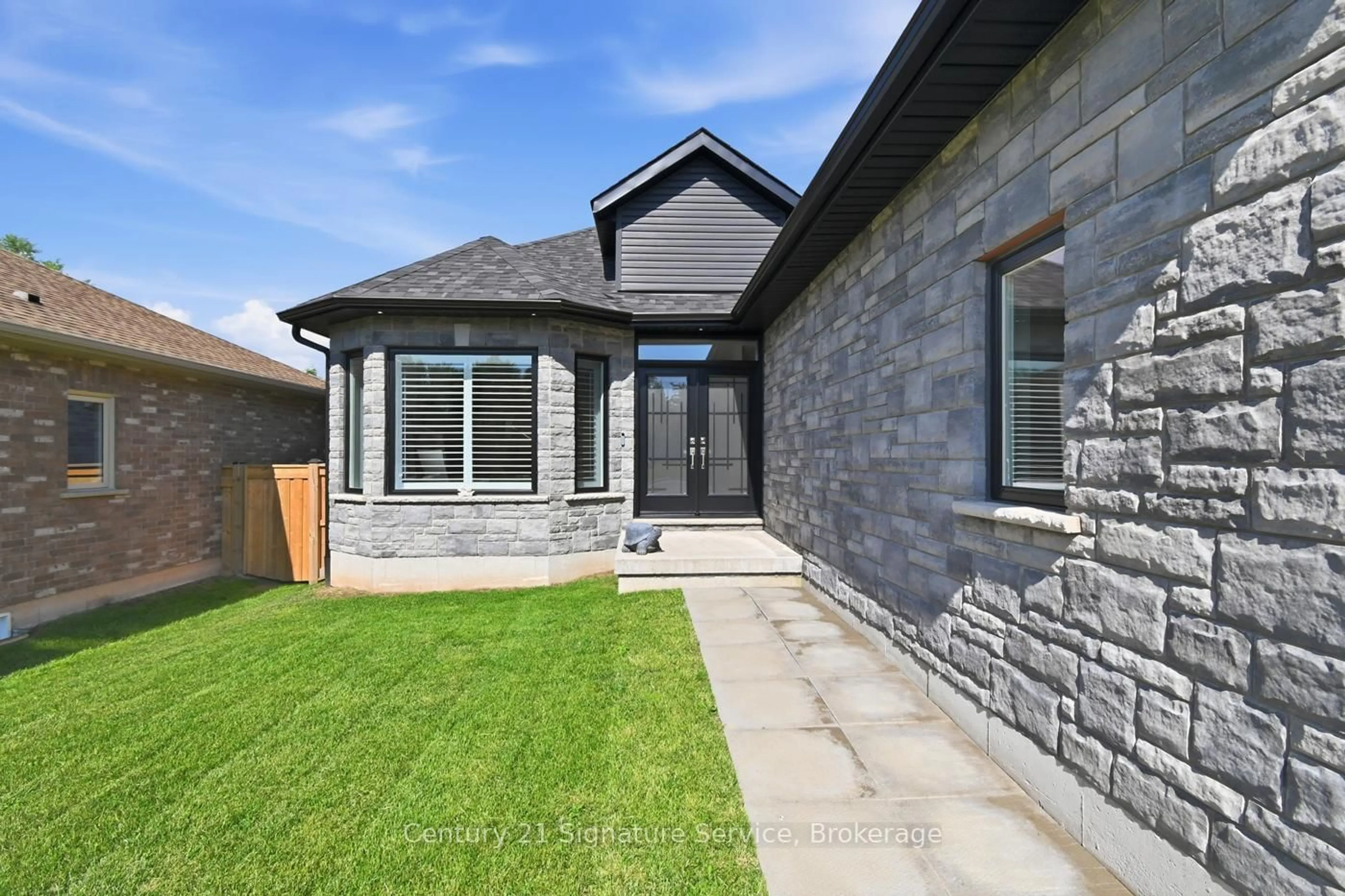 Home with brick exterior material, street for 191 Hetram Crt, Fort Erie Ontario L0S 1B0