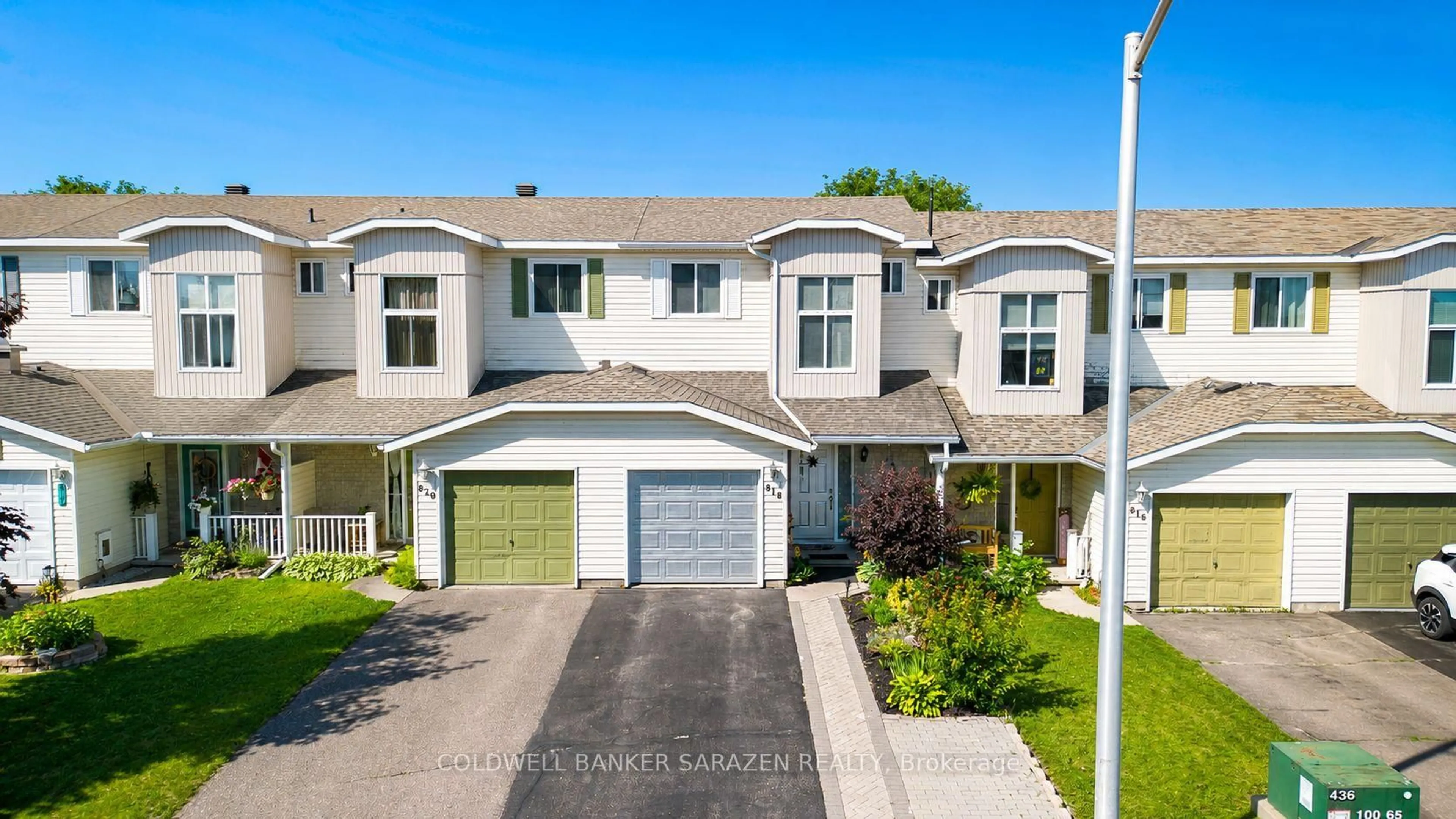 A pic from outside/outdoor area/front of a property/back of a property/a pic from drone, street for 818 Eighth St, Renfrew Ontario K7V 4K9