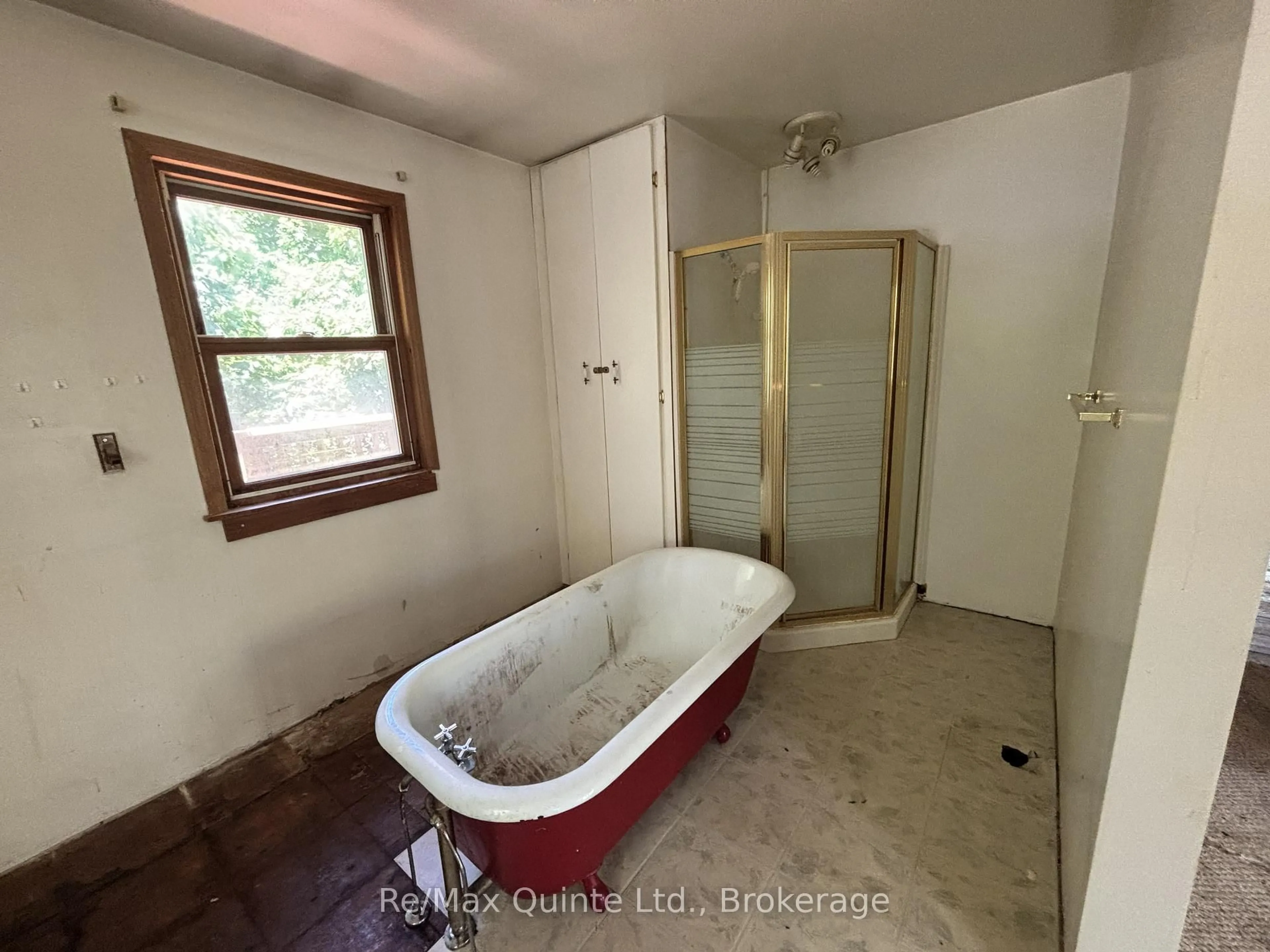 A pic of a room for 27 Victoria St, Madoc Ontario K0K 2K0