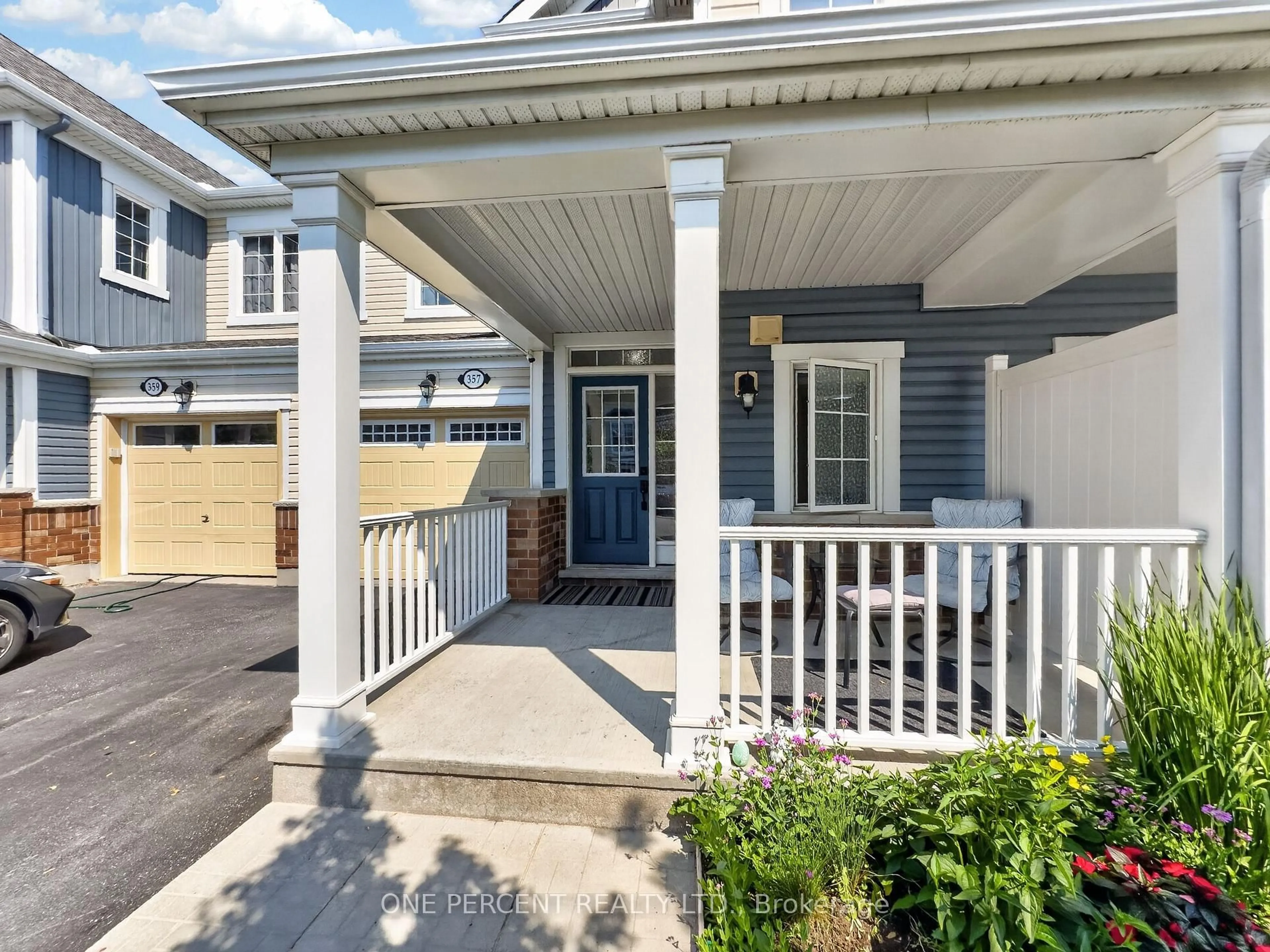 Home with vinyl exterior material, street for 357 Sweet Grass Circ, Ottawa Ontario K2J 5W9