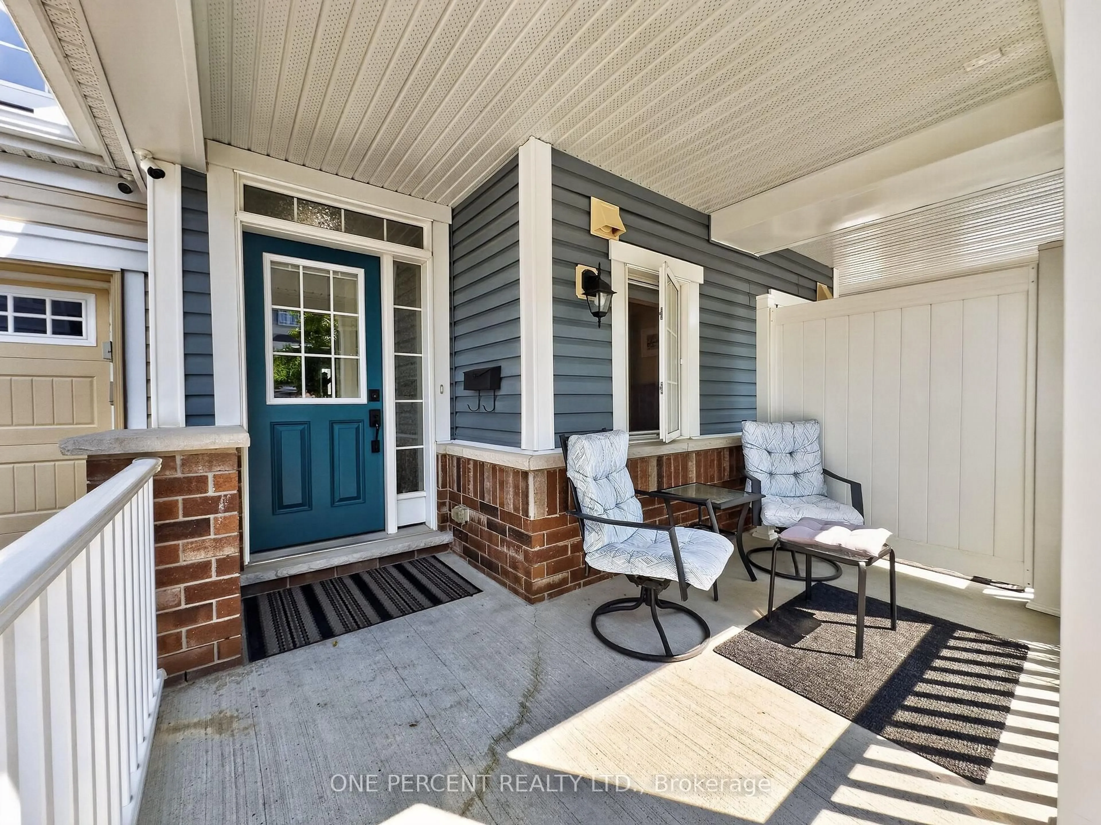 Indoor entryway for 357 Sweet Grass Circ, Ottawa Ontario K2J 5W9