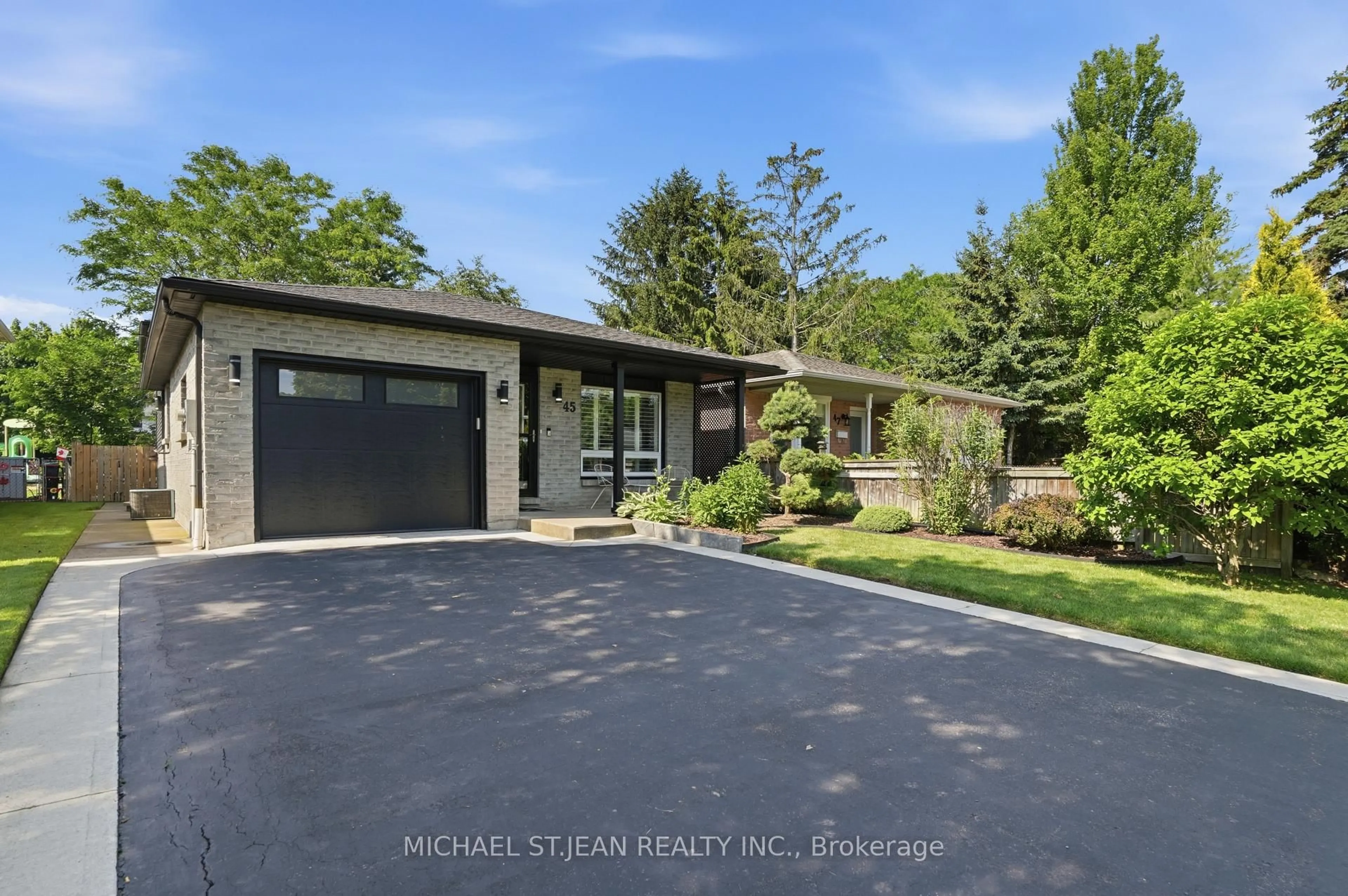 Unknown for 45 Sandra Cres, Grimsby Ontario L3M 4Y9