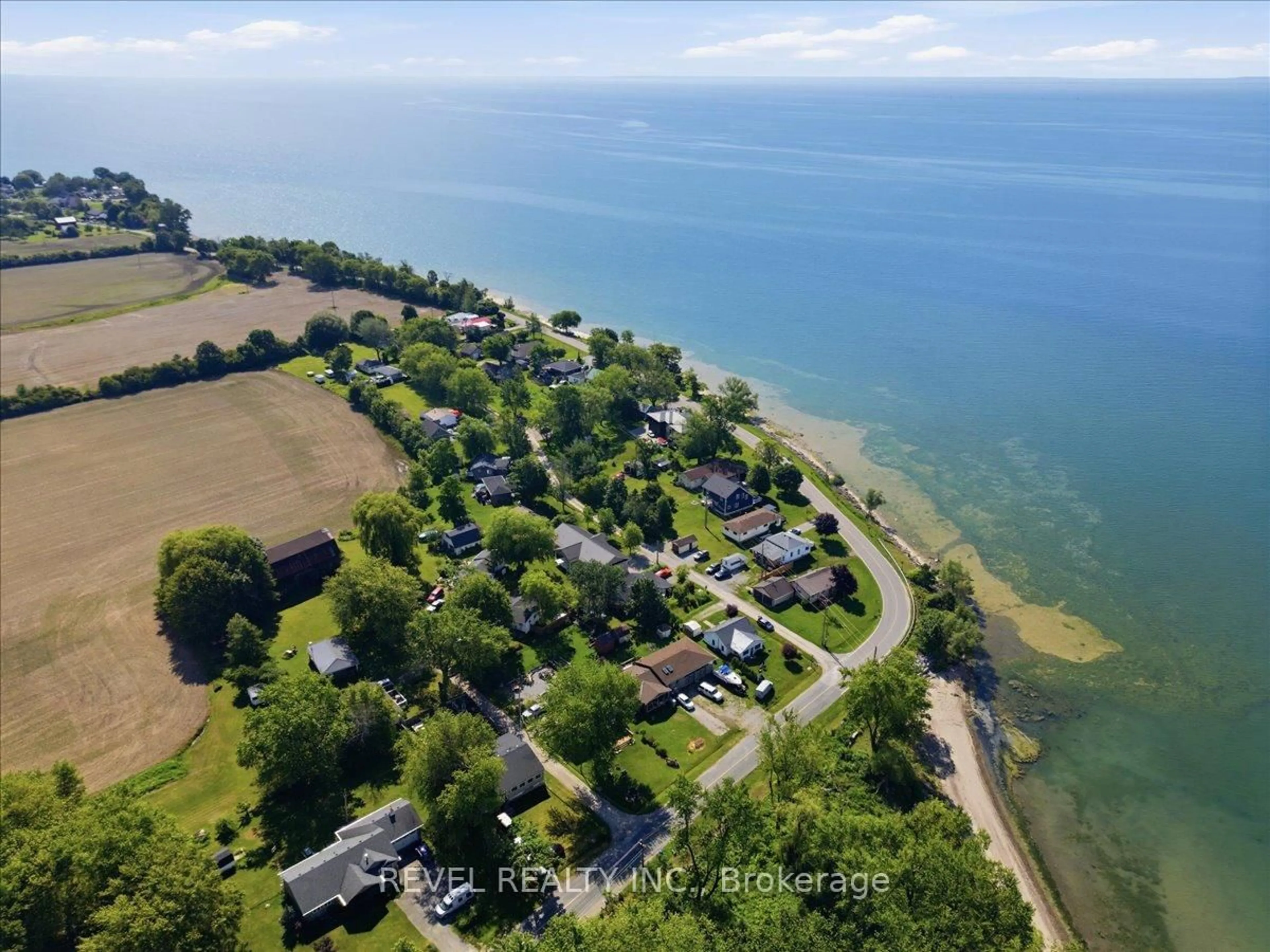 A pic from outside/outdoor area/front of a property/back of a property/a pic from drone, water/lake/river/ocean view for 13 Winger Dr, Haldimand Ontario N0A 1P0