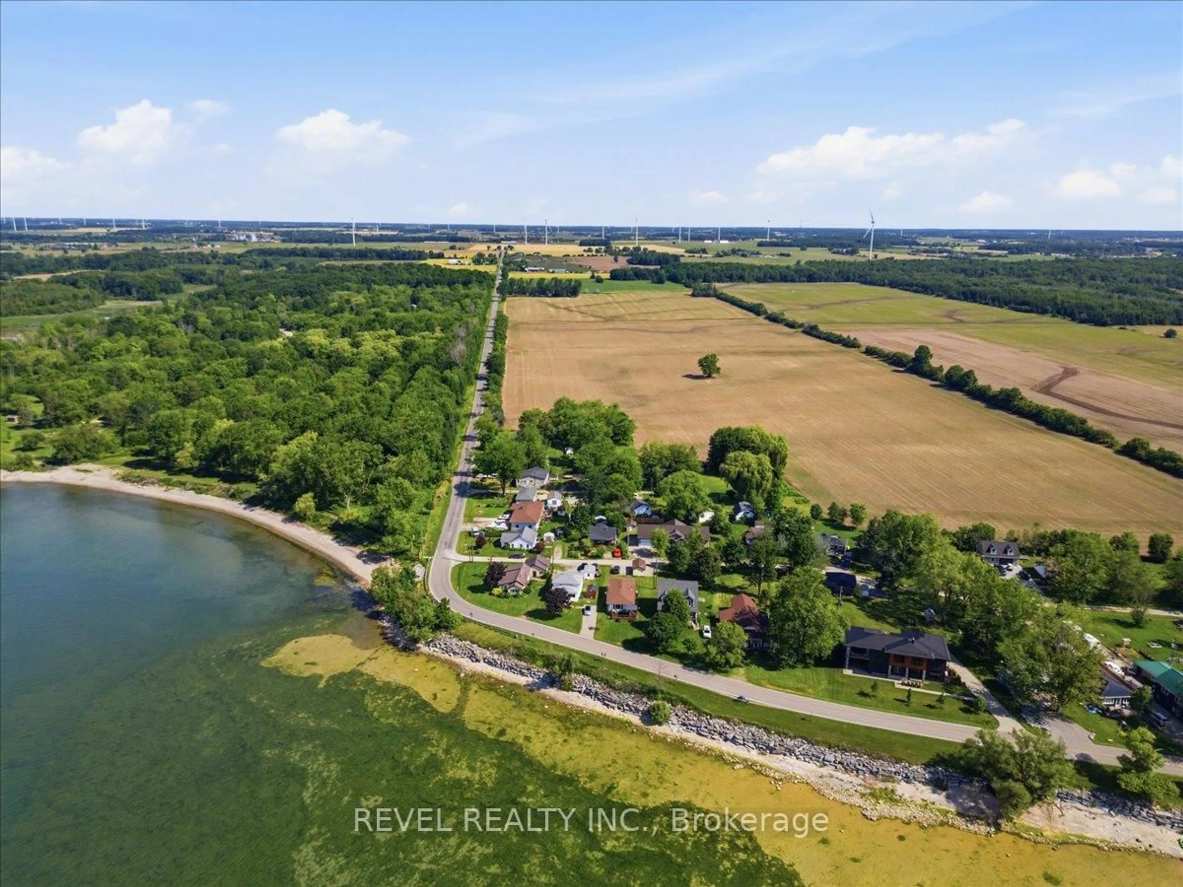 A pic from outside/outdoor area/front of a property/back of a property/a pic from drone, water/lake/river/ocean view for 13 Winger Dr, Haldimand Ontario N0A 1P0