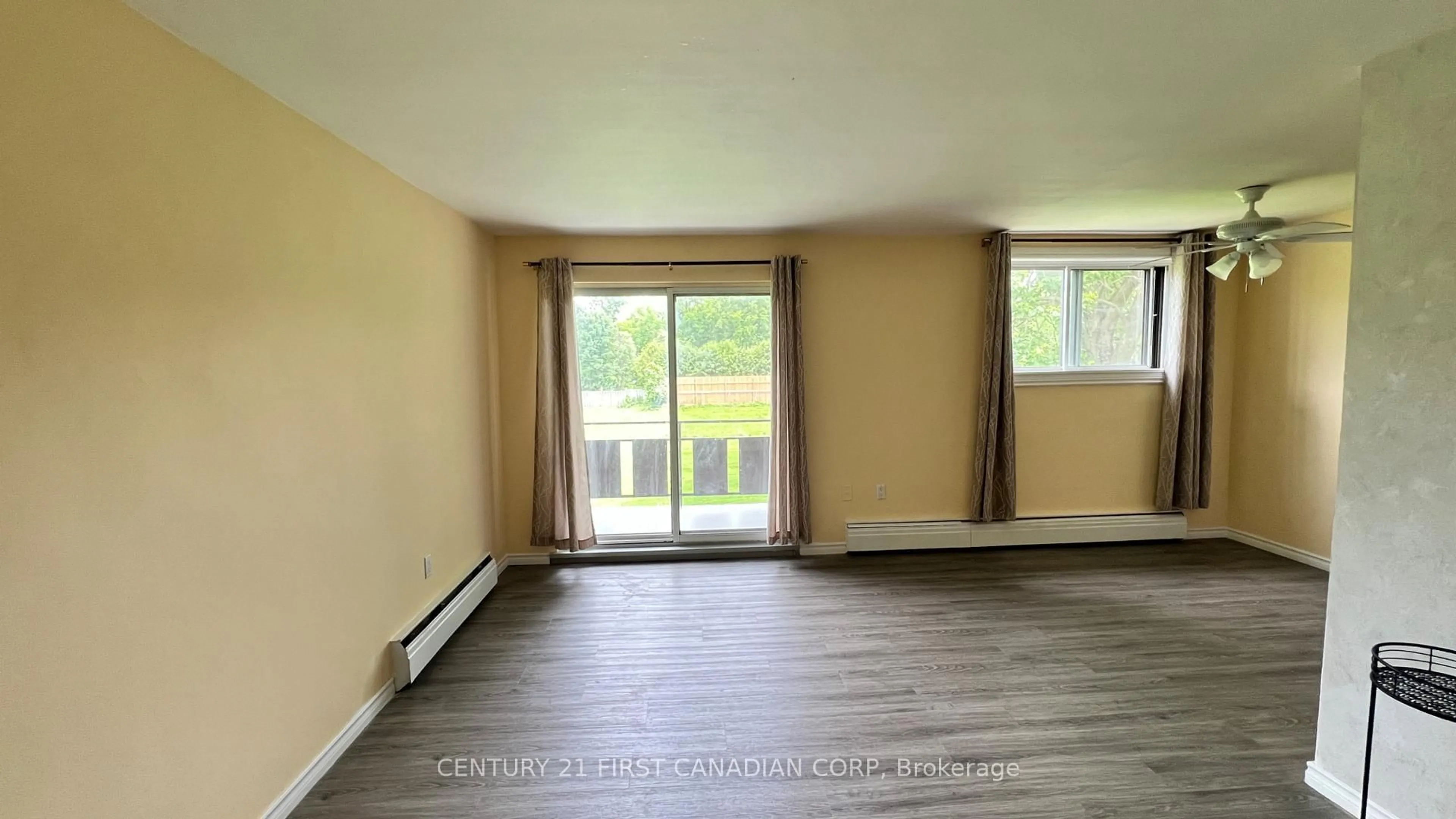 A pic of a room for 1830 DUMONT St #207, London East Ontario N5W 2S1