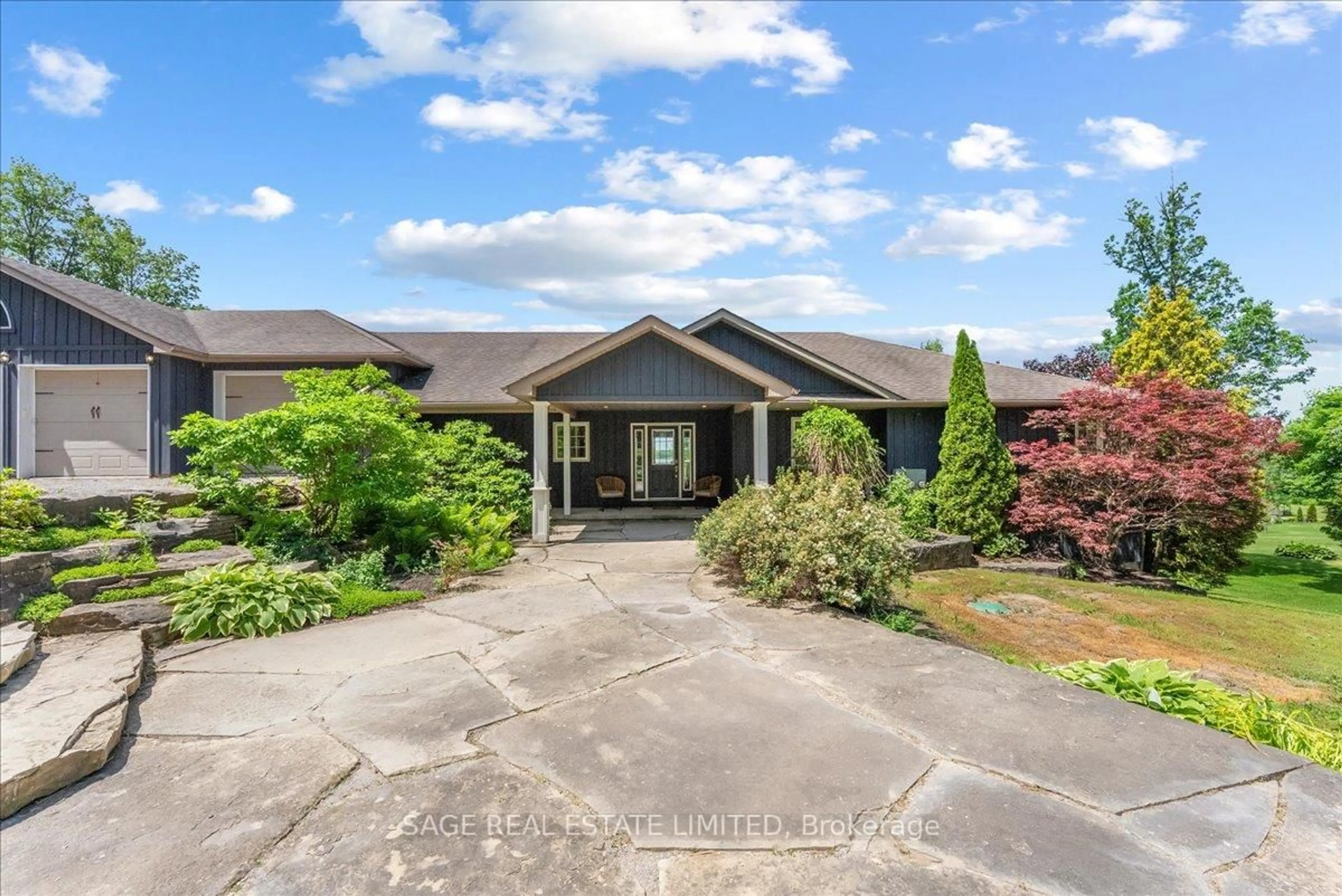 A pic from outside/outdoor area/front of a property/back of a property/a pic from drone, unknown for 1634 Morris Ave, Selwyn Ontario K0L 1T0