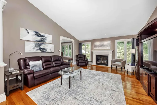 1591 Stephanie Anne Dr, Ottawa 4