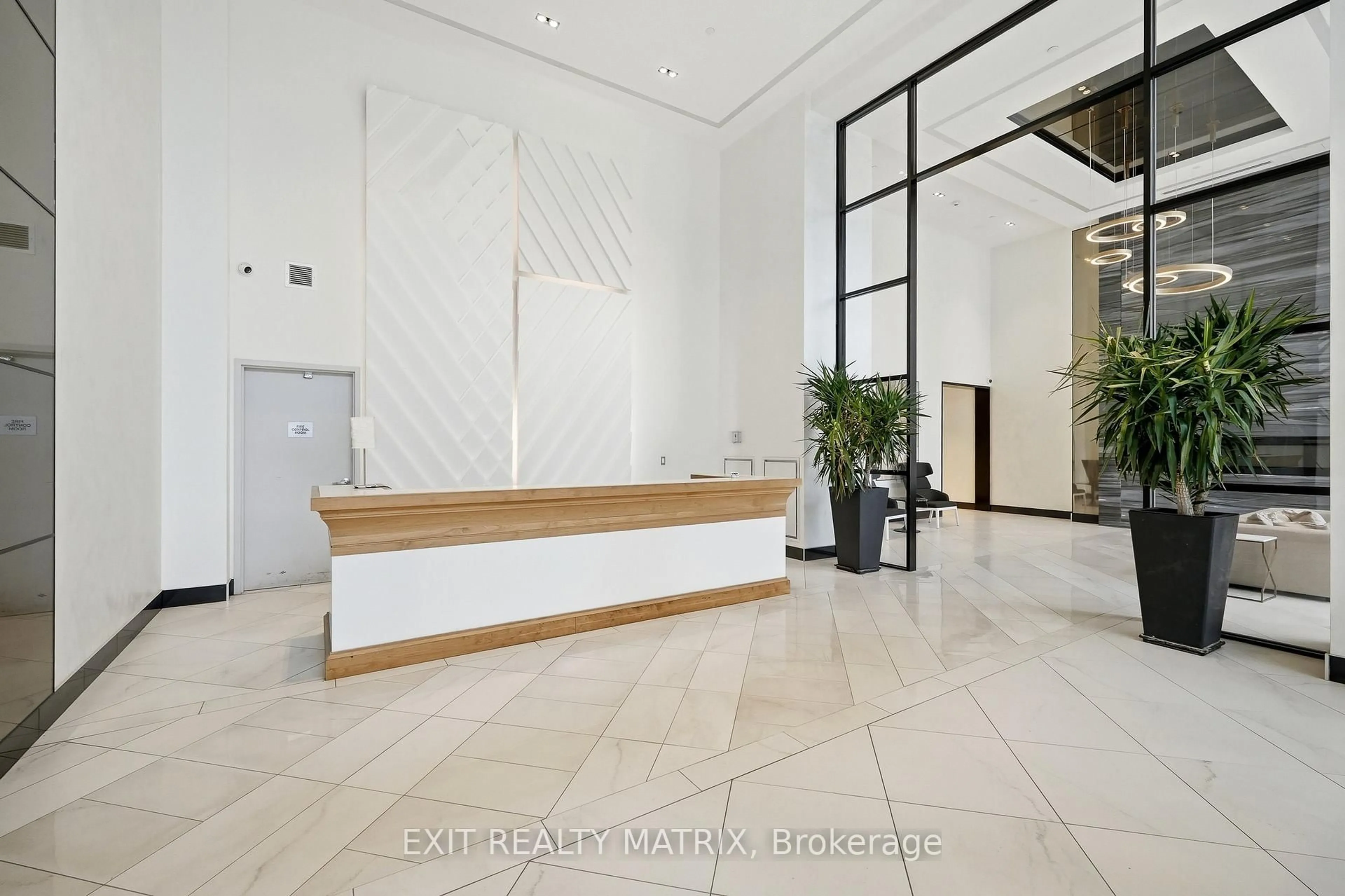 Lobby for 255 Bay St #513, Ottawa Ontario K1R 0C5