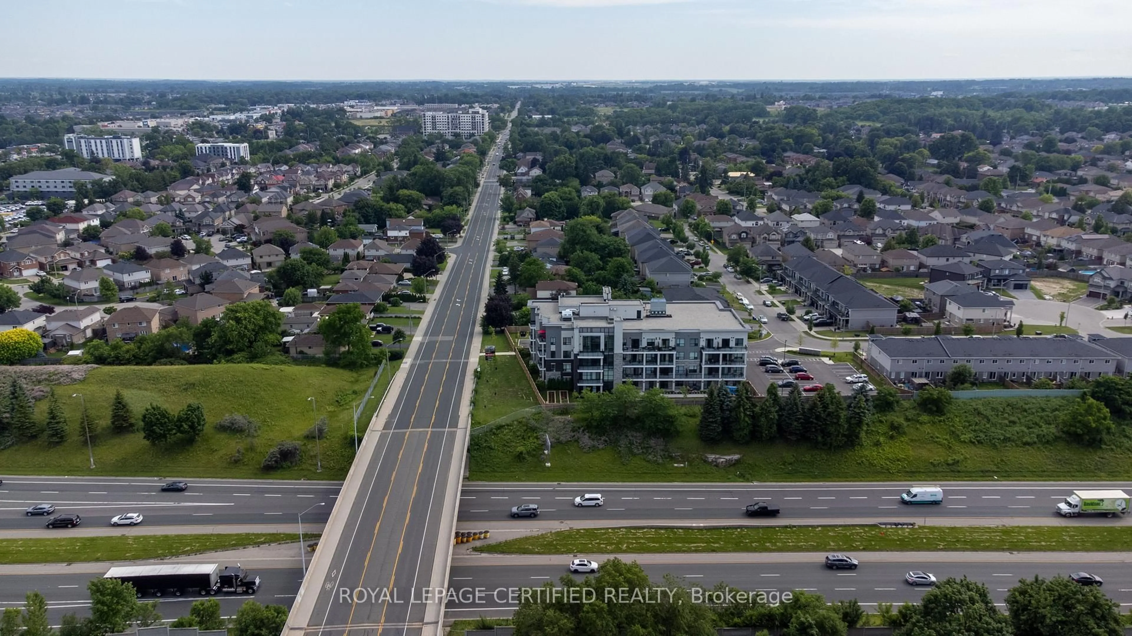 A pic from outside/outdoor area/front of a property/back of a property/a pic from drone, street for 111 Limeridge Rd, Hamilton Ontario L9C 2V3