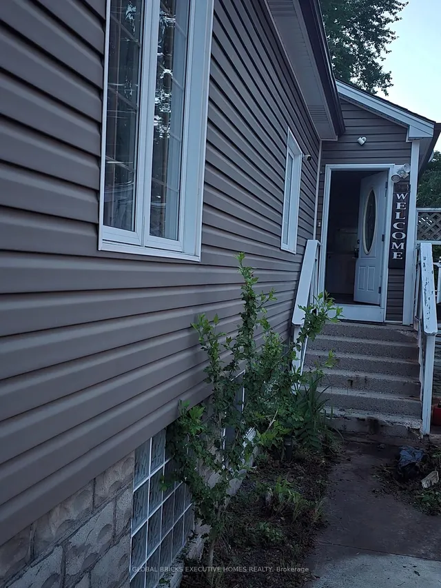 276 Cameron St, Sarnia 3