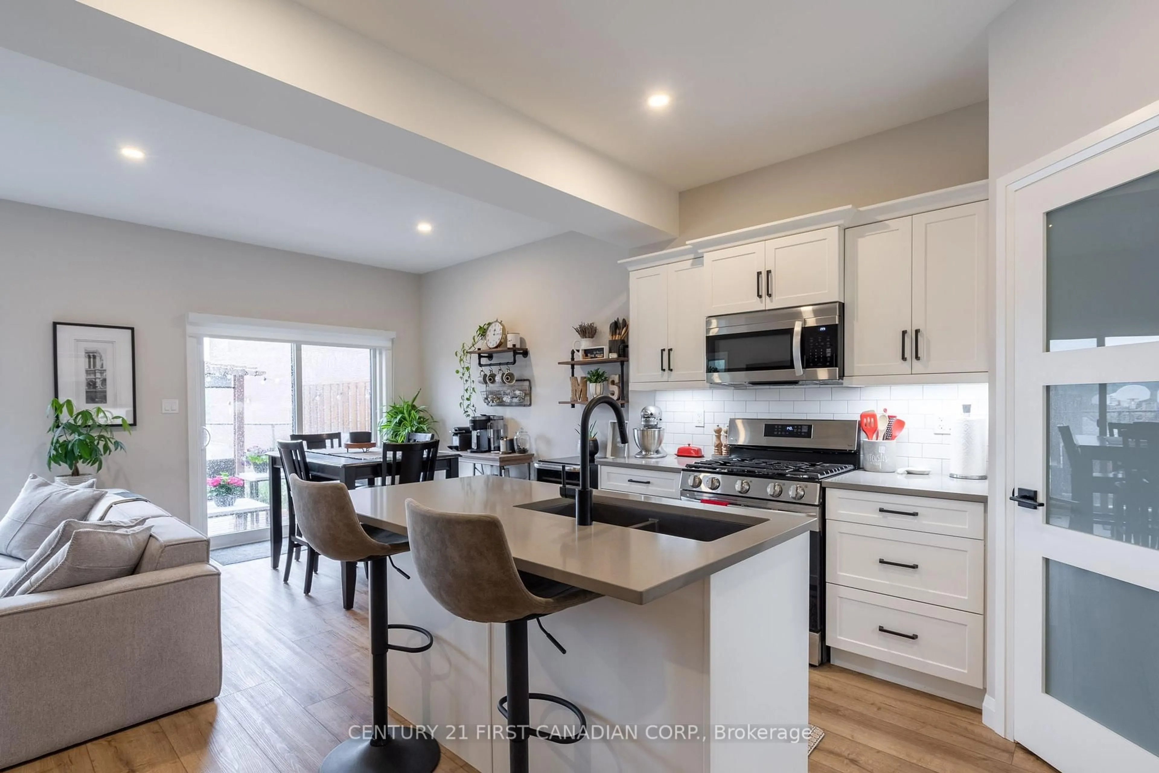 Open concept kitchen, unknown for 17 Nicholson St #19, Lucan Biddulph Ontario N0M 2J0