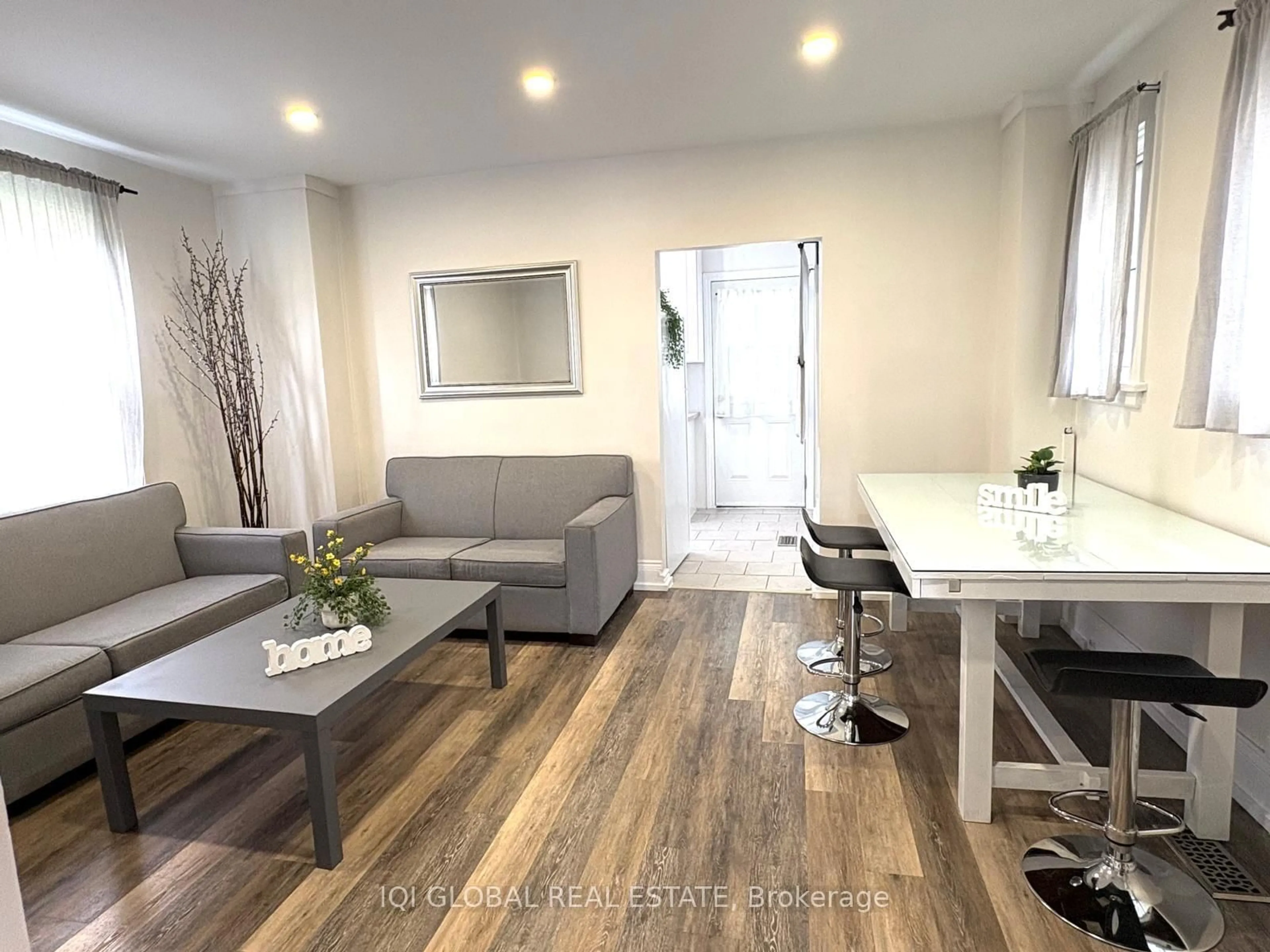 Unknown for 65 Holmes Ave, Hamilton Ontario L8S 2K8