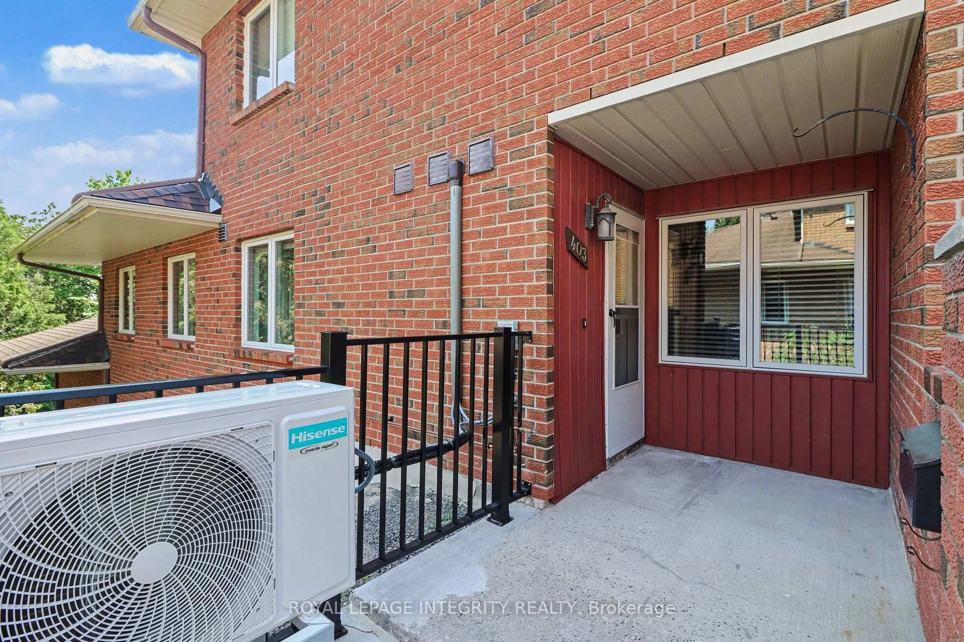 Patio, street for 403 Stratas Crct #26, Kanata Ontario K2L 3K6