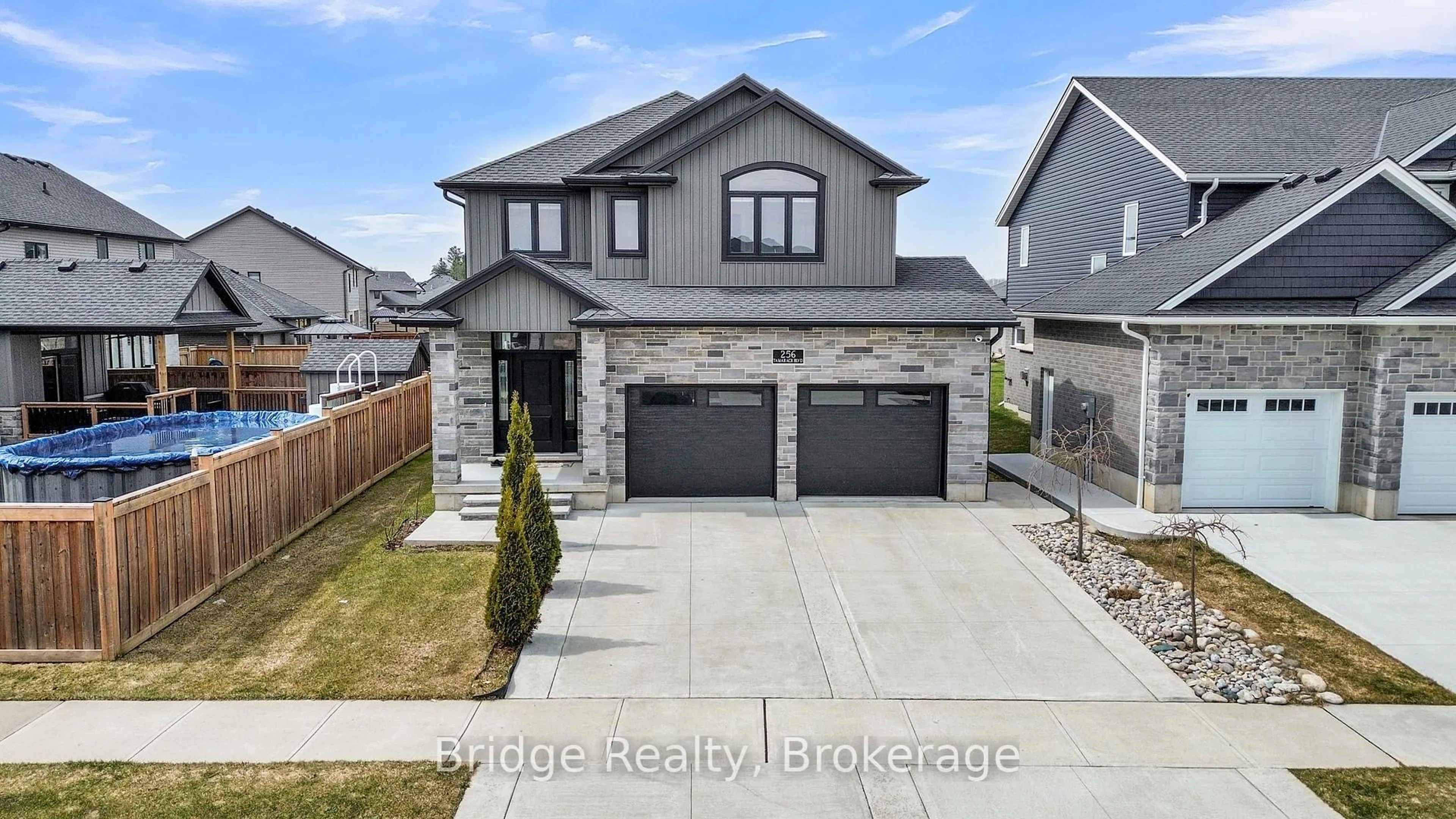 Unknown for 256 Tamarack Blvd, Woodstock Ontario N4S 0E2