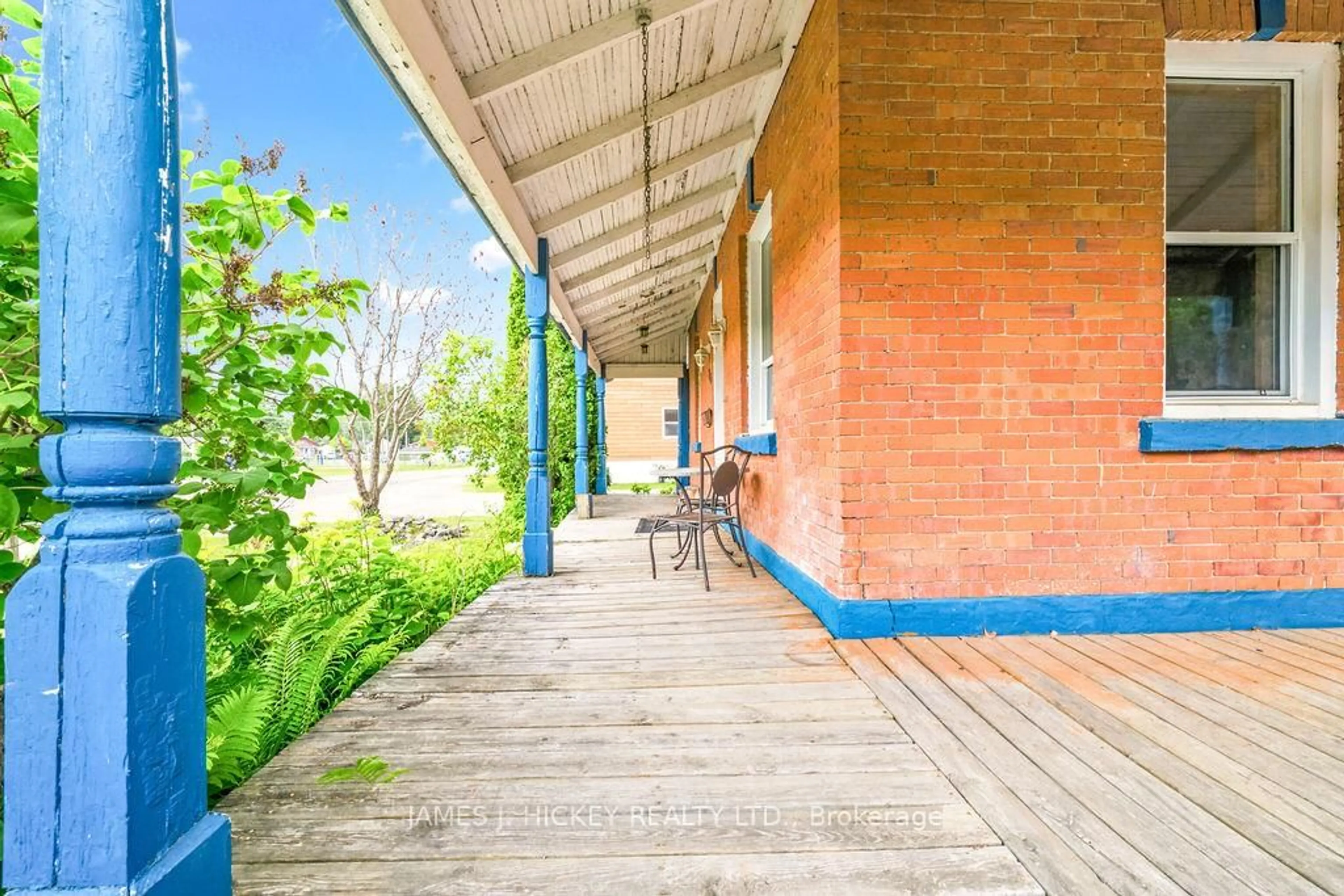 Patio, building for 20 Main St, Chalk River Ontario K0J 1J0
