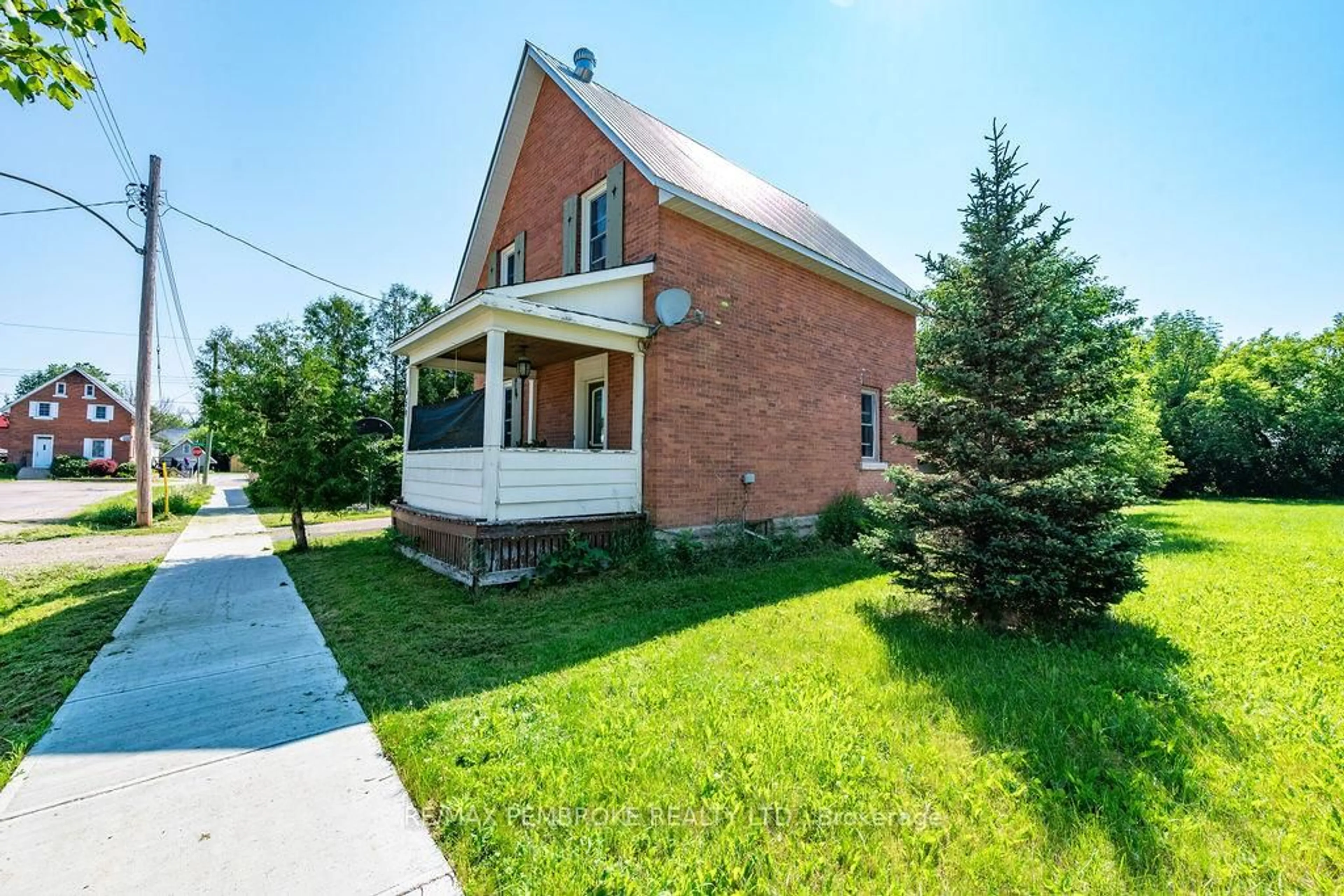 Home with brick exterior material, street for 459 Somerset St, Pembroke Ontario K8A 4C5