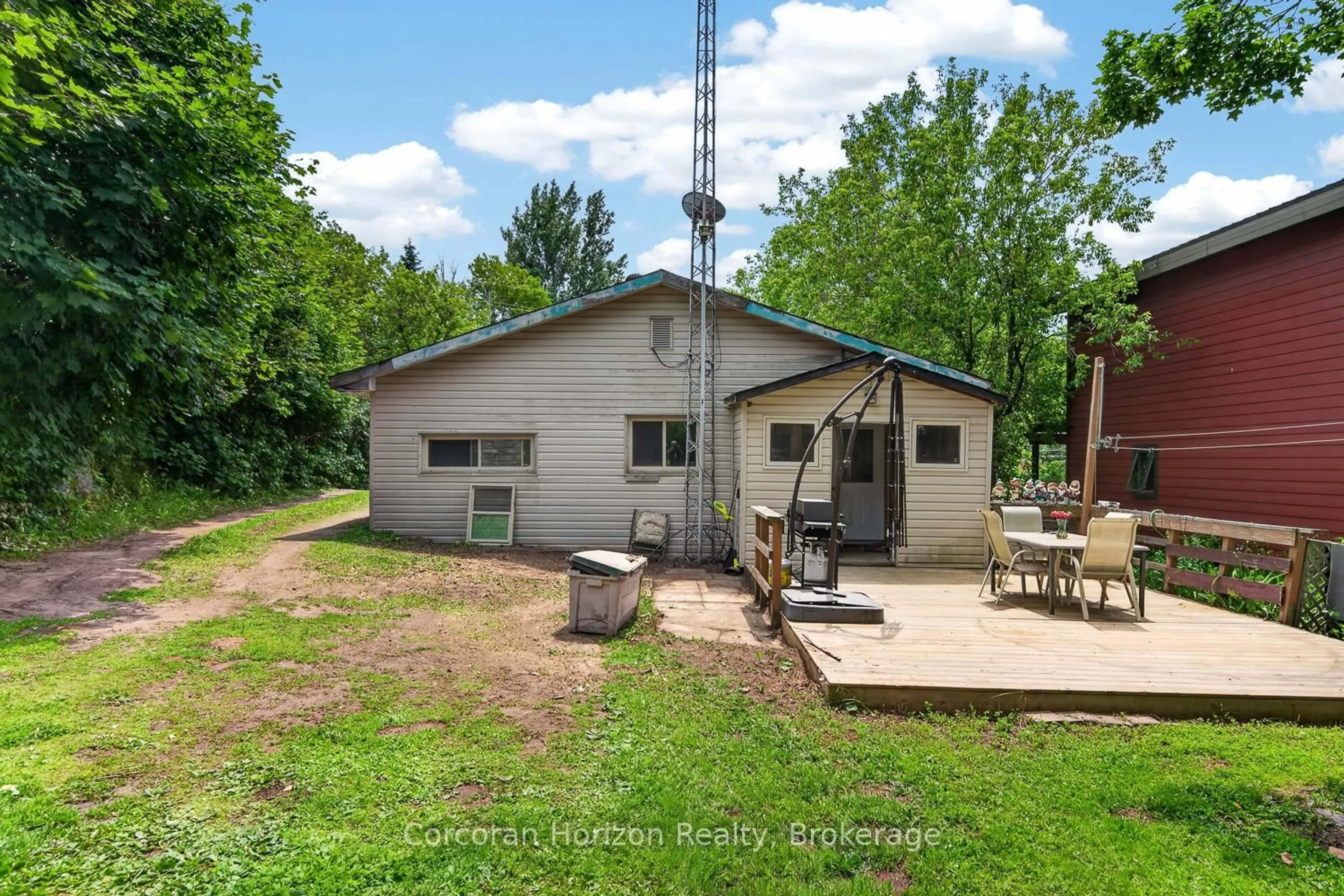 Patio, unknown for 20 Parry Sound Rd, Parry Sound Ontario P2A 2M4