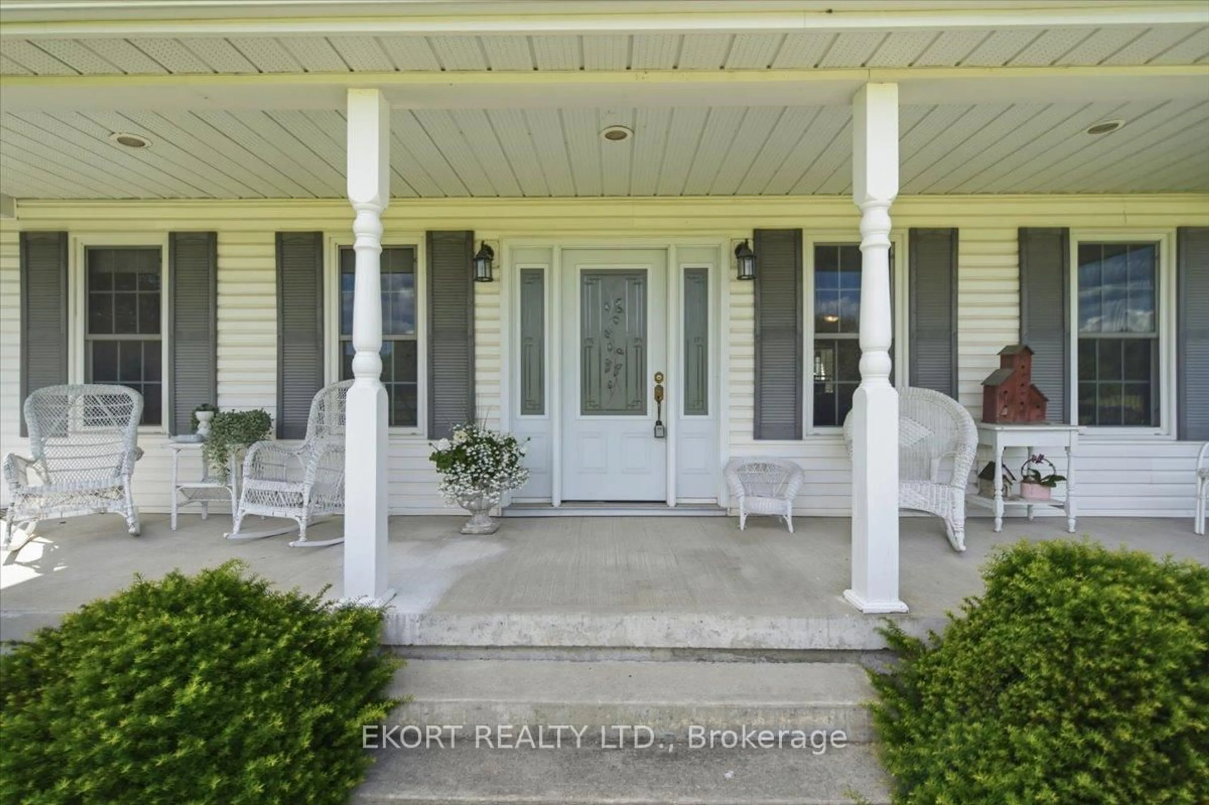 Indoor entryway for 431 Moira Rd, Stirling Ontario K0K 3E0