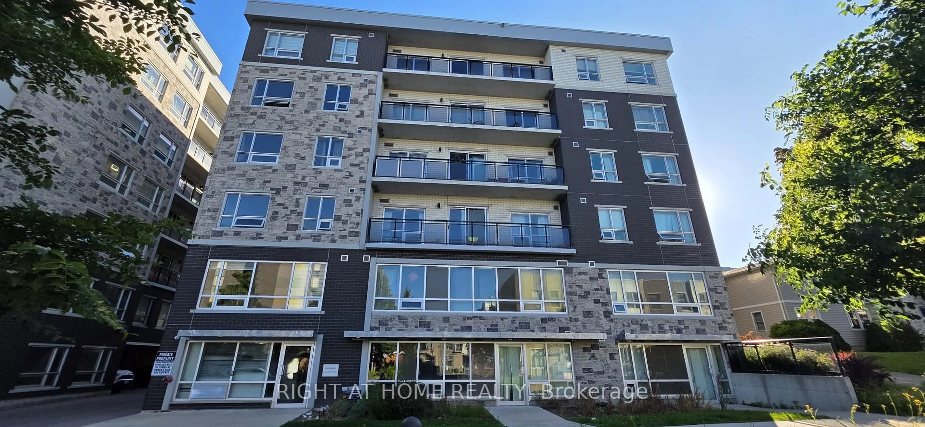 Unknown for 275A Larch St #206, Waterloo Ontario N2L 0J1