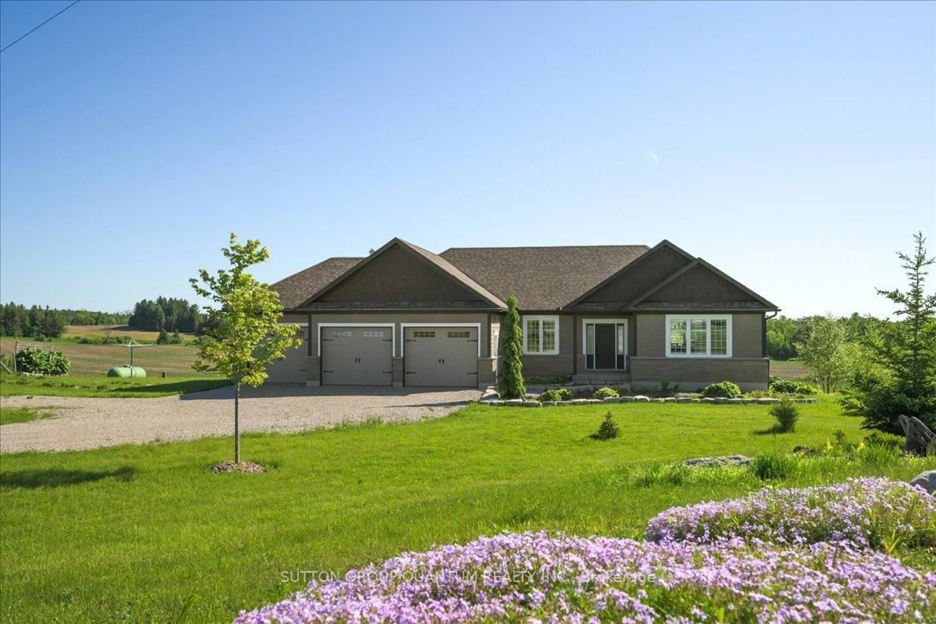 Home with vinyl exterior material, street for 434555 4th Line, Amaranth Ontario L9W 0P4