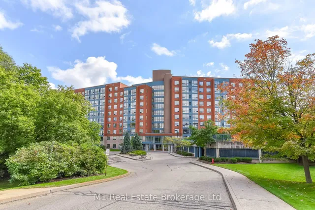 55 Blue Springs Dr #PH2, Waterloo 2