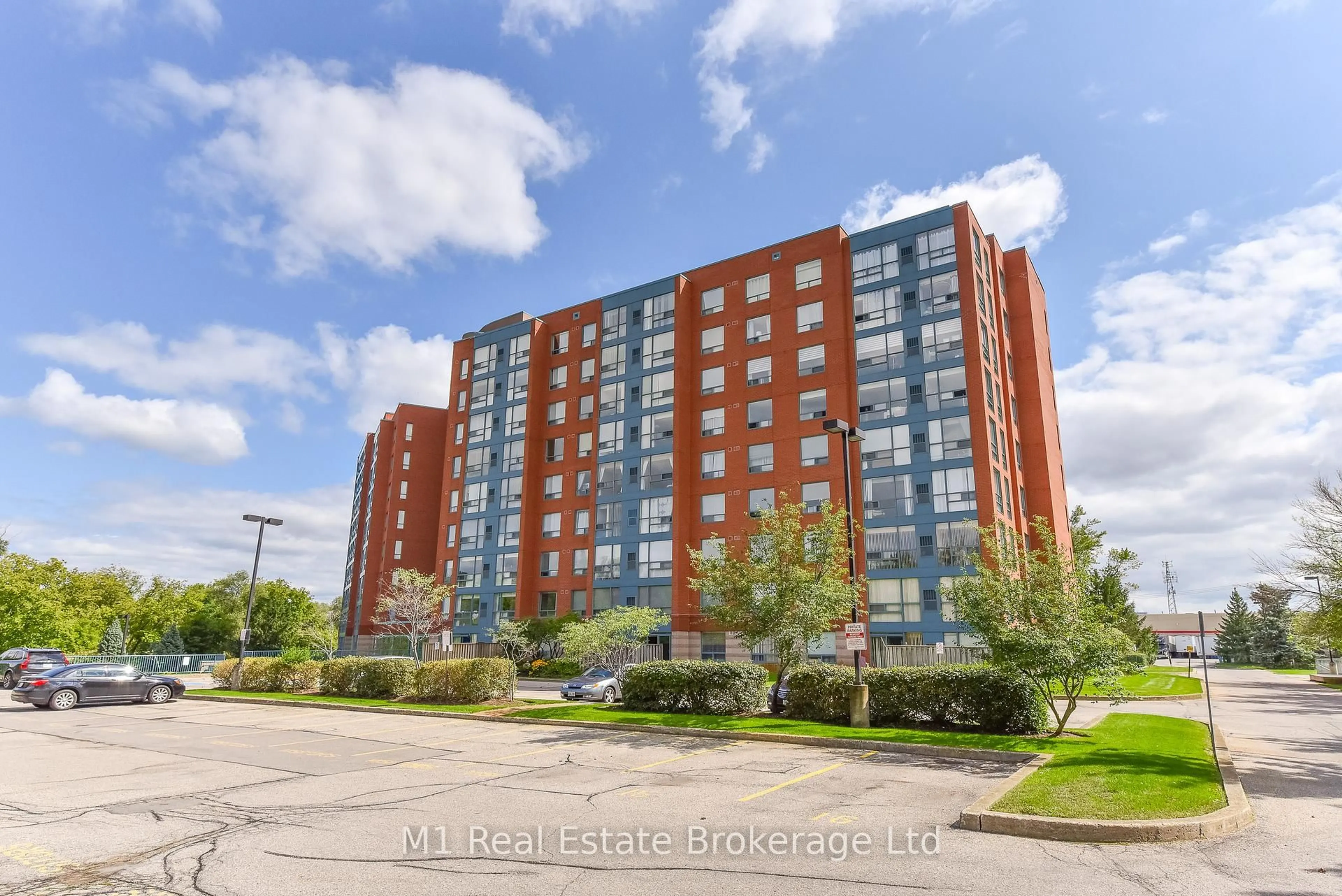 Unknown for 55 Blue Springs Dr #PH2, Waterloo Ontario N2J 4T3