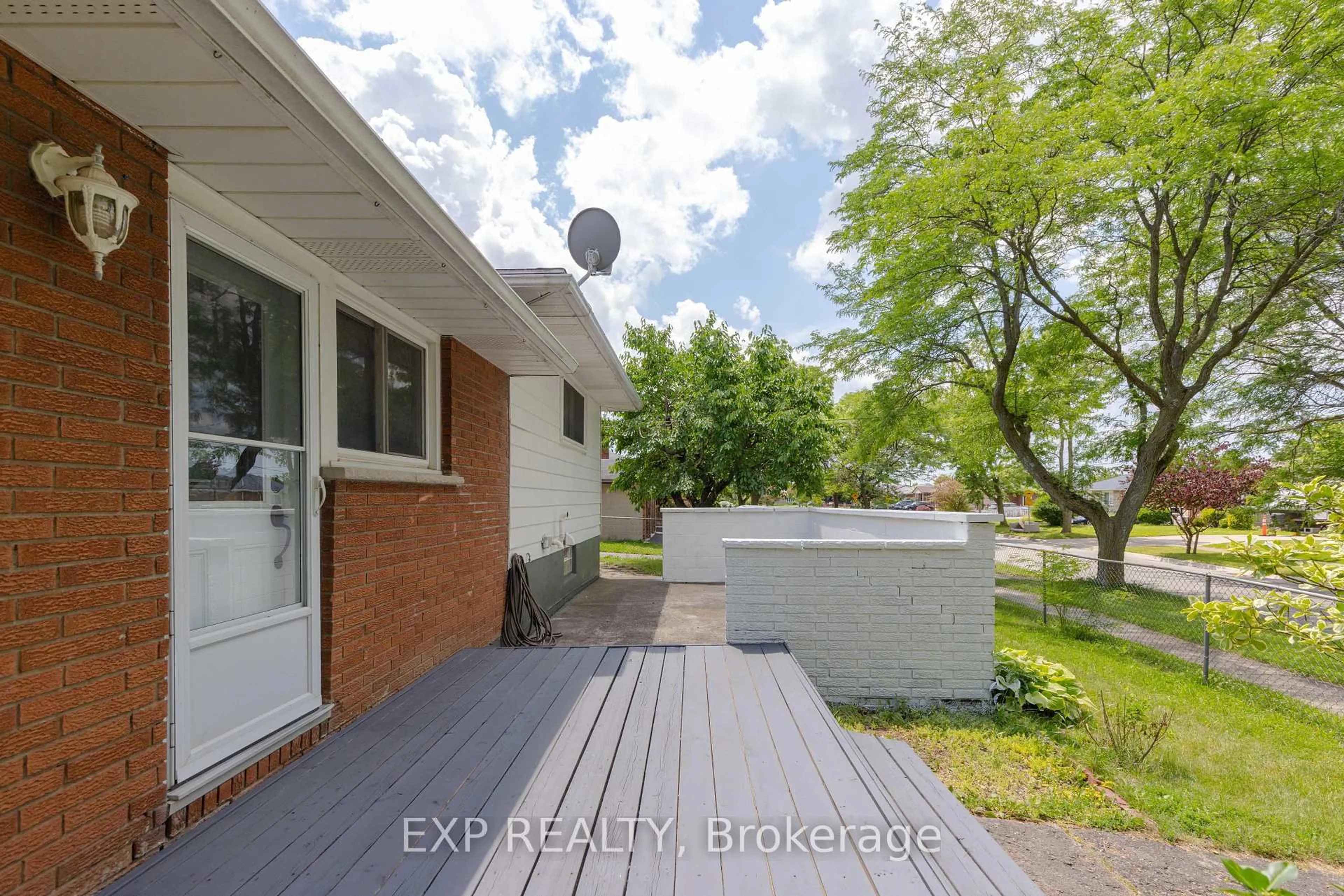 Unknown for 7116 Centennial St, Niagara Falls Ontario L2G 2Z1