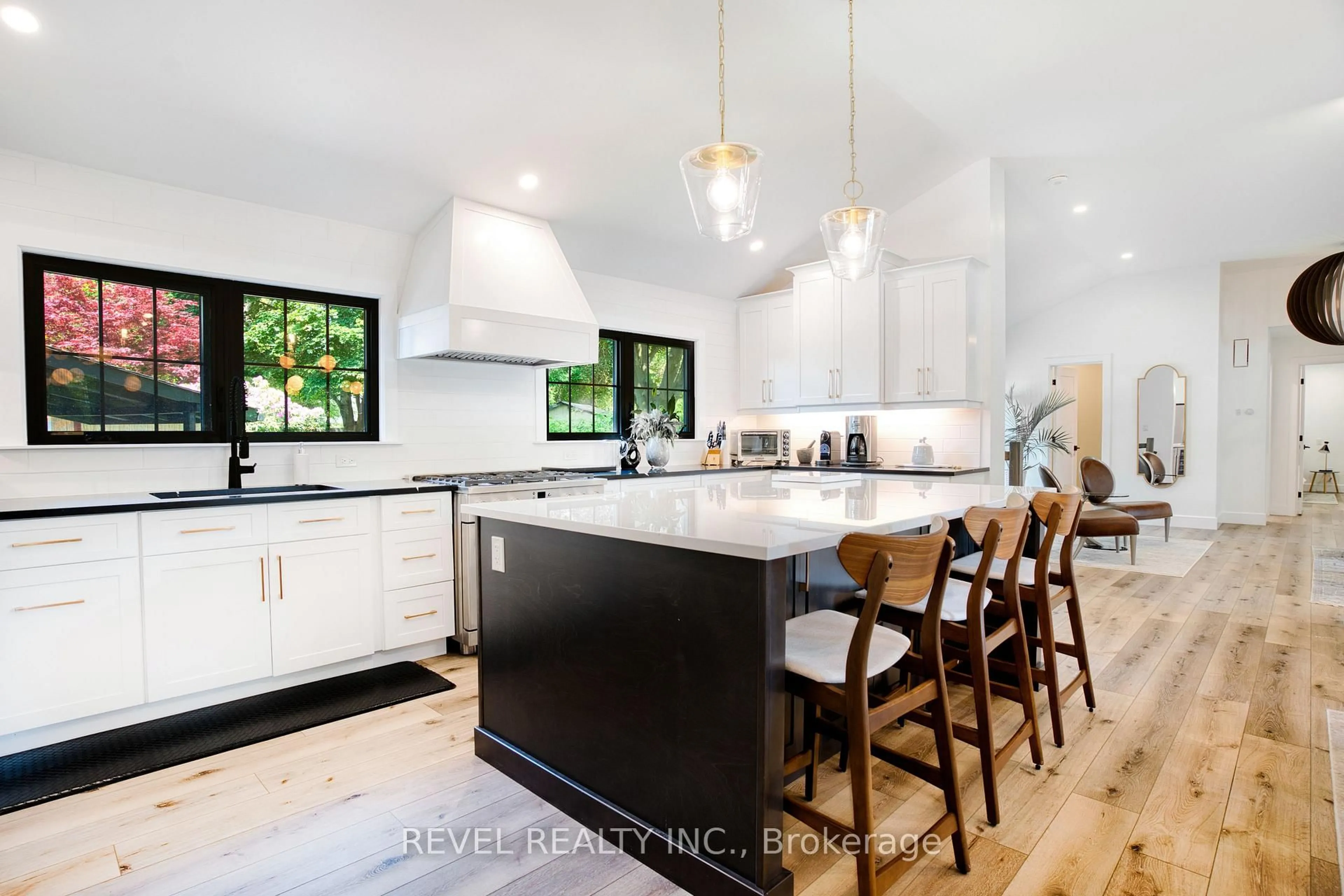 Contemporary kitchen, unknown for 793 Green Lane, London North Ontario N6H 2V2