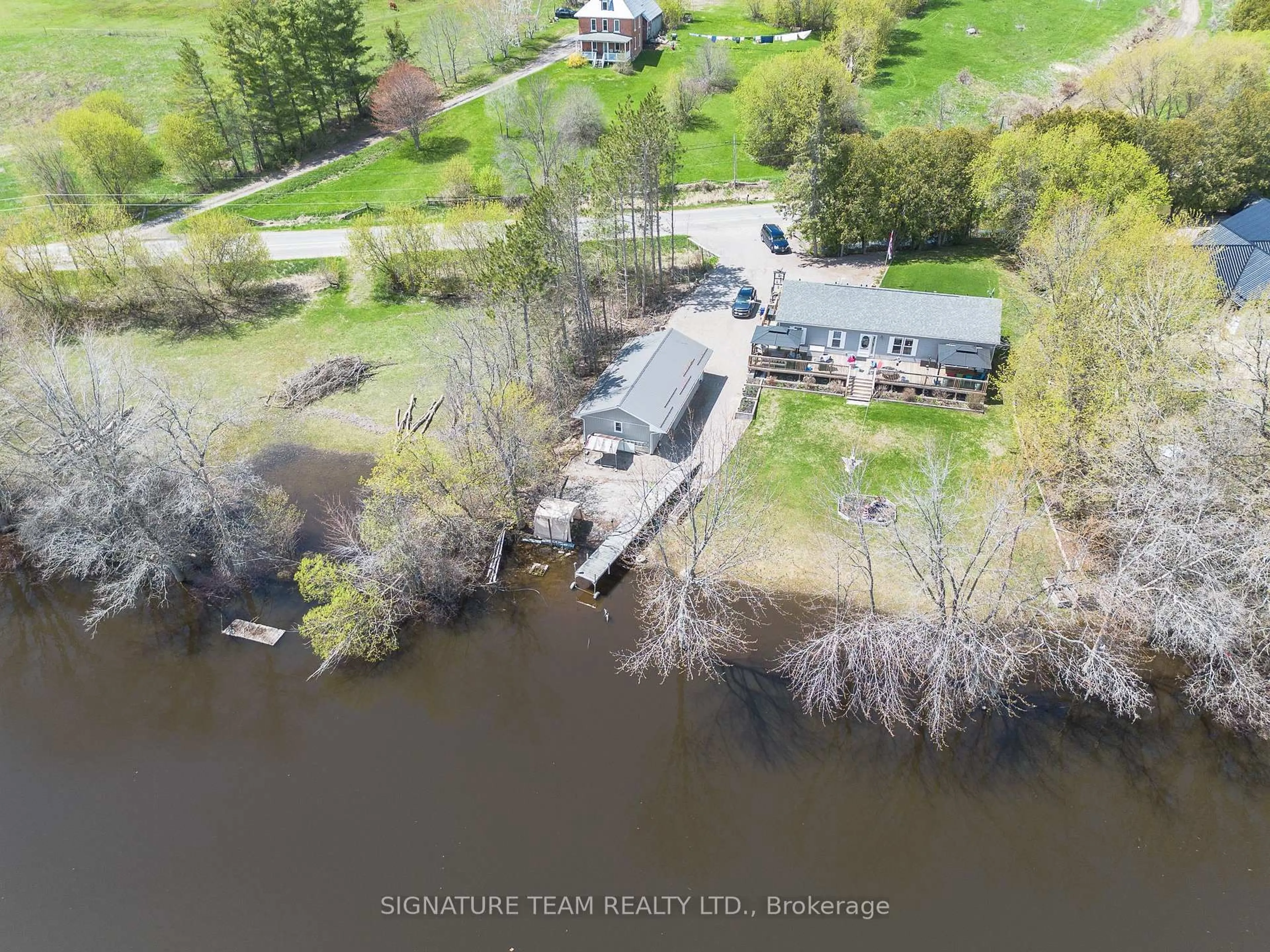 A pic from outside/outdoor area/front of a property/back of a property/a pic from drone, water/lake/river/ocean view for 428 Lacroix Bay Rd, Westmeath Ontario K0J 2L0