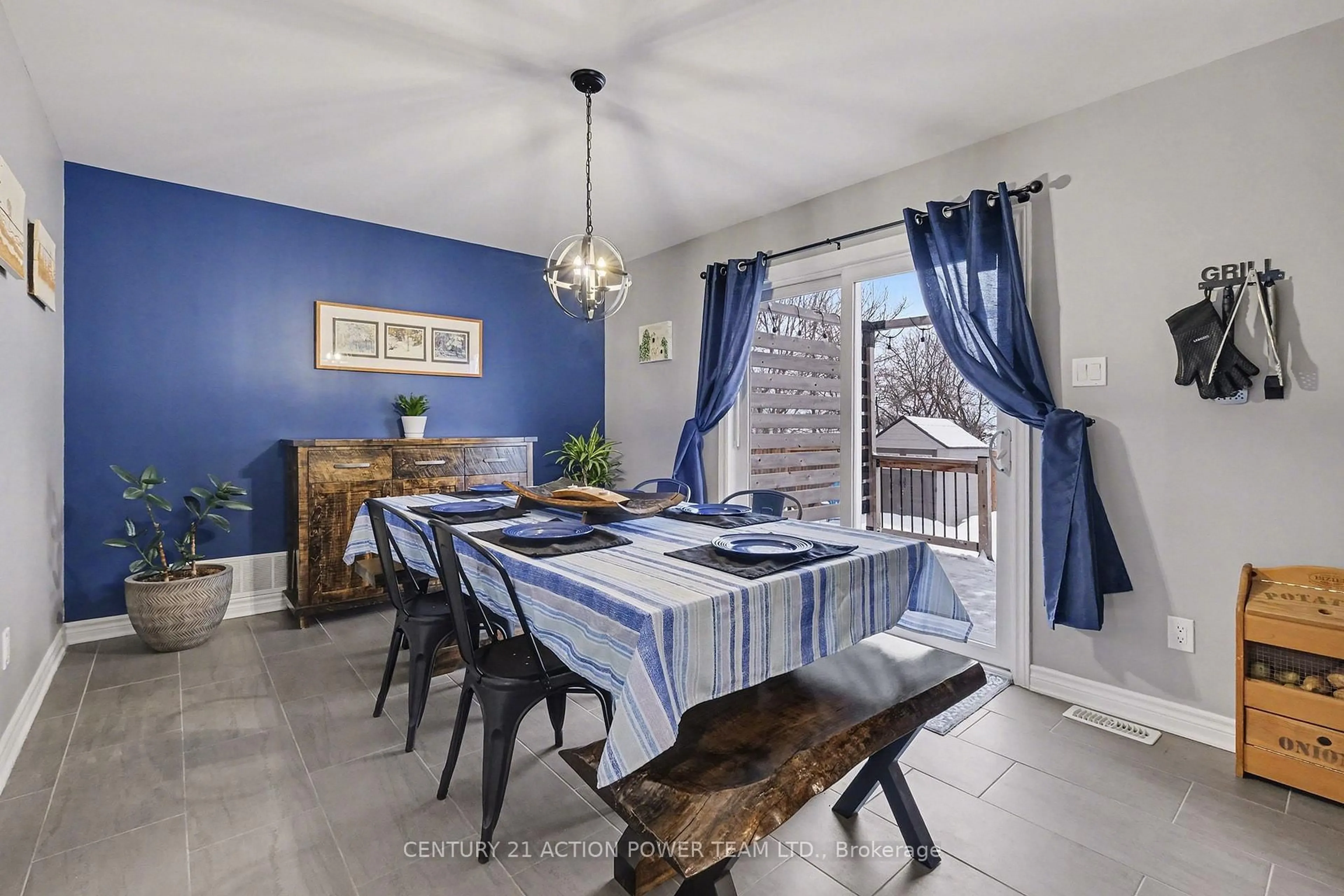Dining room, ceramic/tile floor for 7 Richer St, North Stormont Ontario K0A 1R0