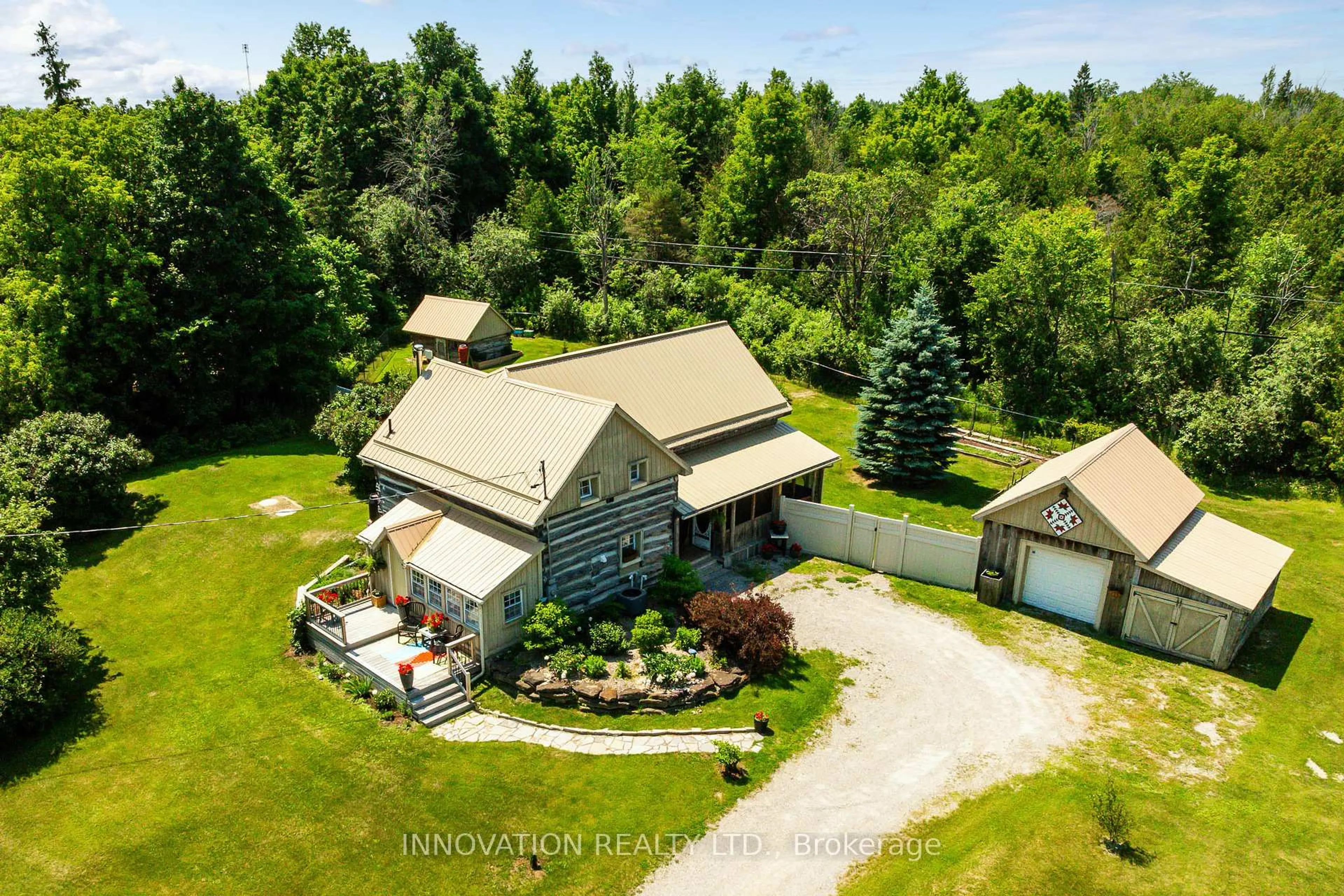 A pic from outside/outdoor area/front of a property/back of a property/a pic from drone, unknown for 9585 15 Highway, Franktown Ontario K7A 0K3