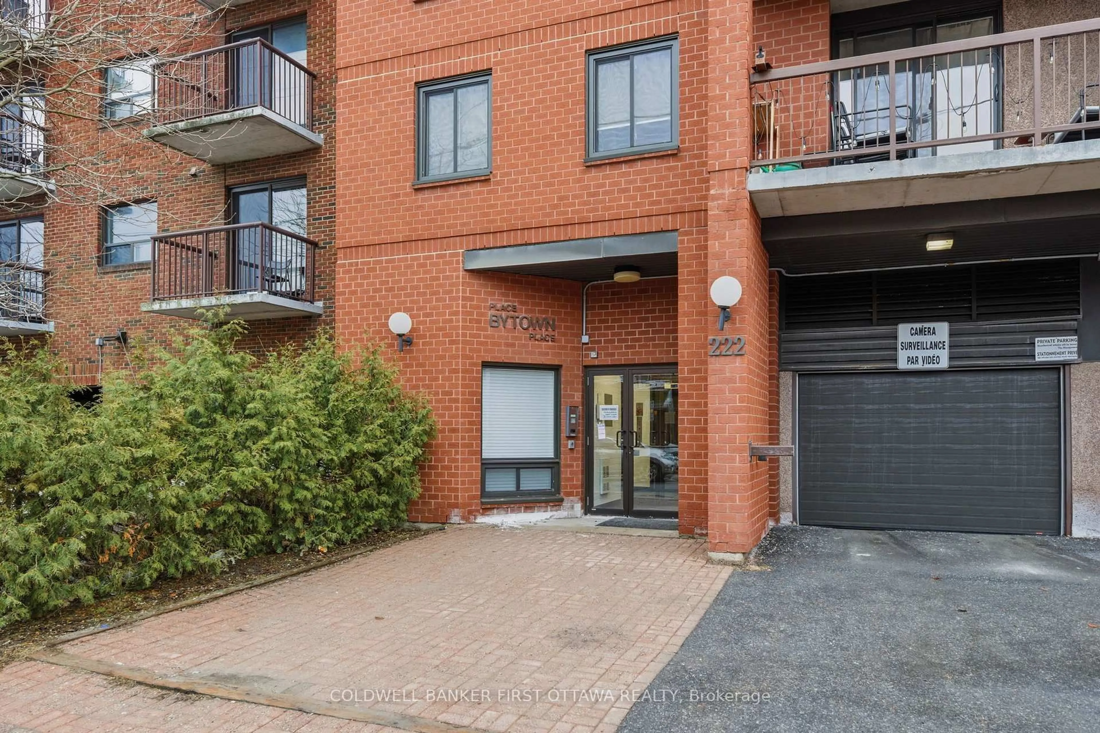 Unknown for 222 Guigues Ave #402, Ottawa Ontario K1N 5J2