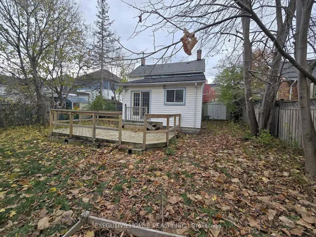 19 Cedar St, Belleville 4